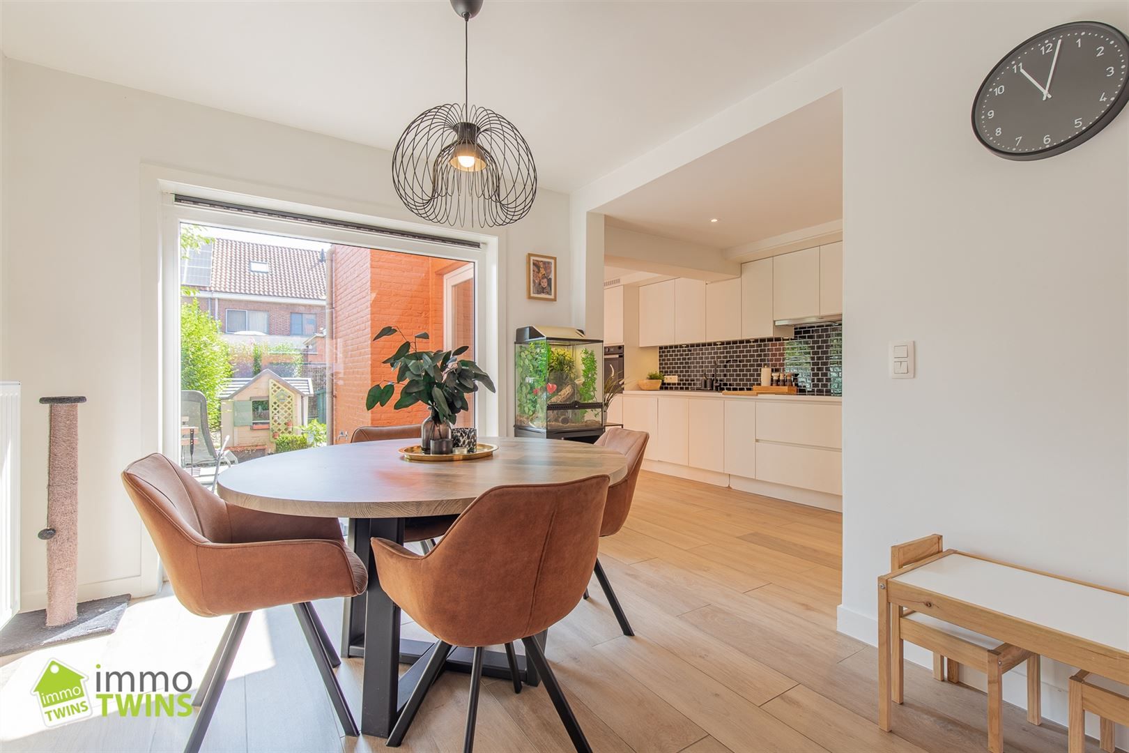 Instapklare gerenoveerde woning op wandelafstand van hartje Dendermonde foto 5