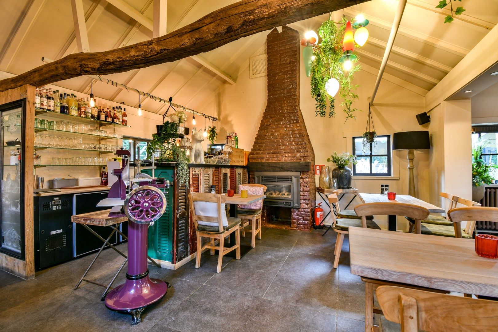 Exclusief domein met restaurant/feestzaal en luxueuze woning op 5 Ha te Torhout foto 8