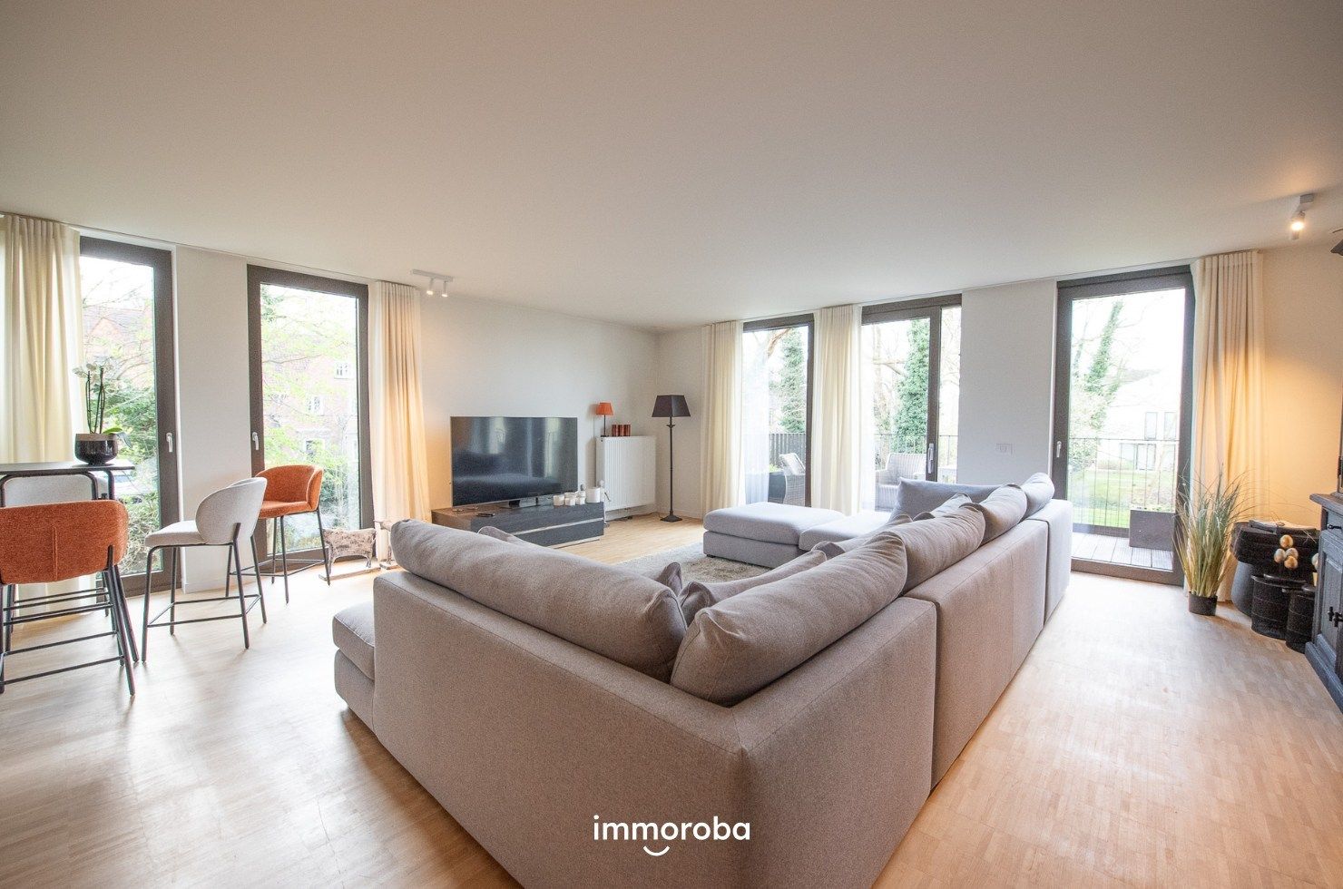 Instapklaar, luxueus, recent appartement in Park De Borchgrave te Olsene foto 4
