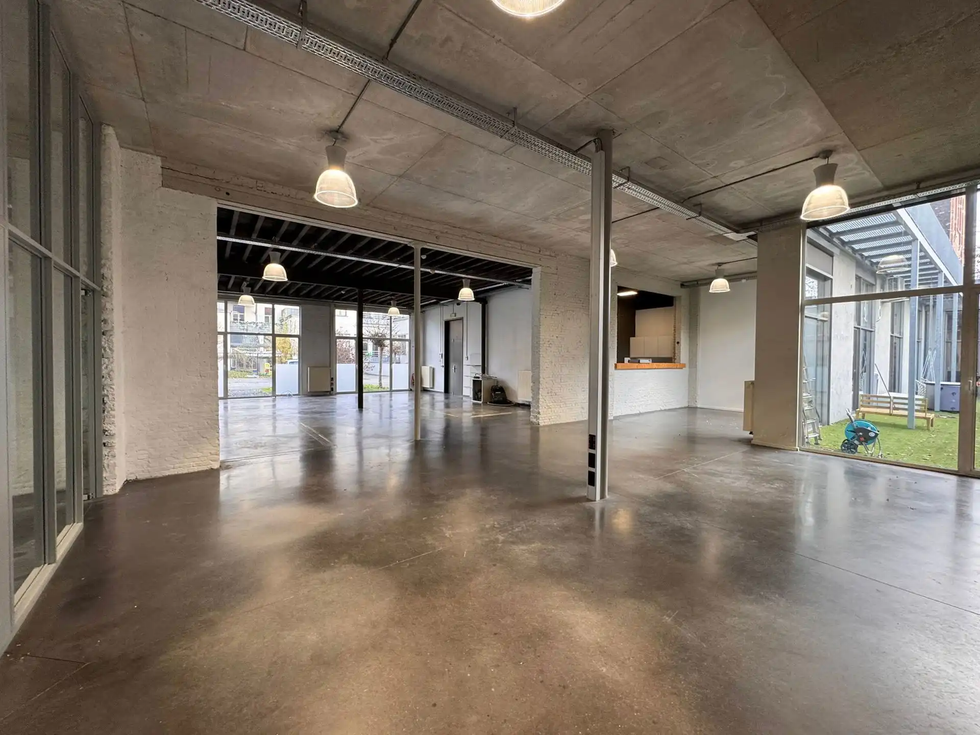 Kantoorruimte te huur te Zurenborg foto 4