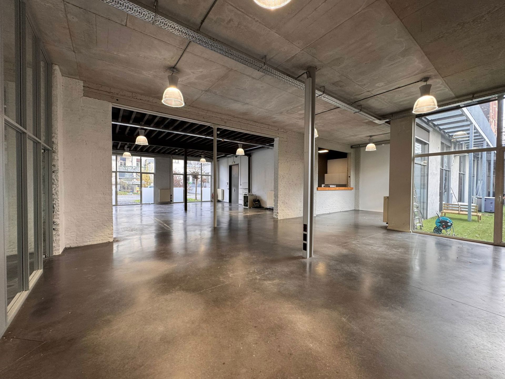 Kantoorruimte te huur te Zurenborg foto 4