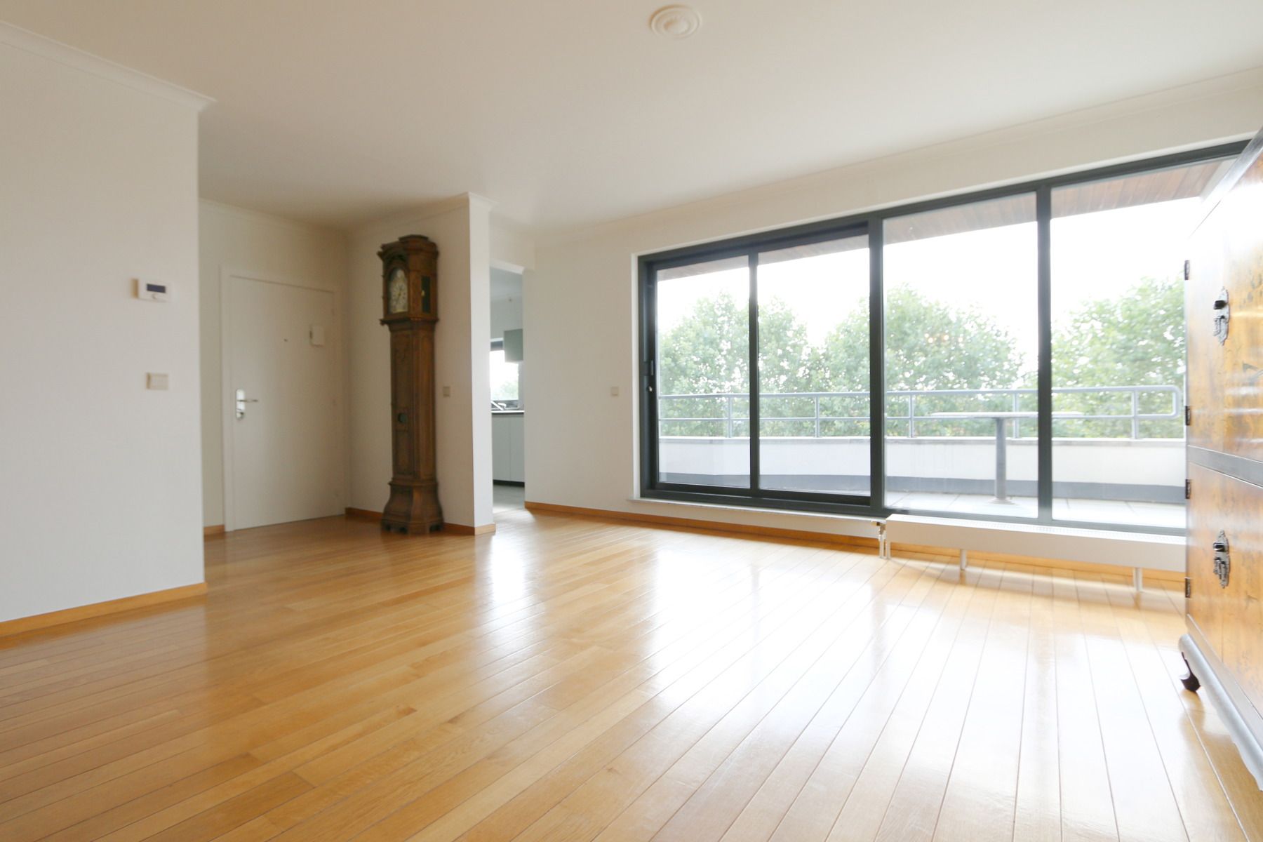 APP 2 SLK - 2 TERRASSEN - LIFT - PARKING mogelijk - CENTRUM foto 3