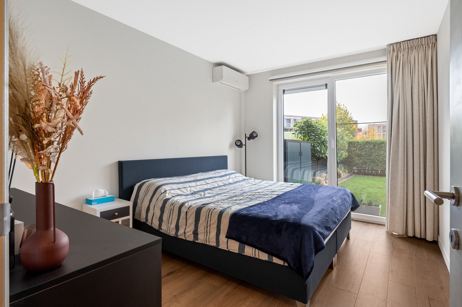 Recent gelijkvloers appartement met 2 slpks, grote tuin & autostaanplaats in Schoten! foto 10