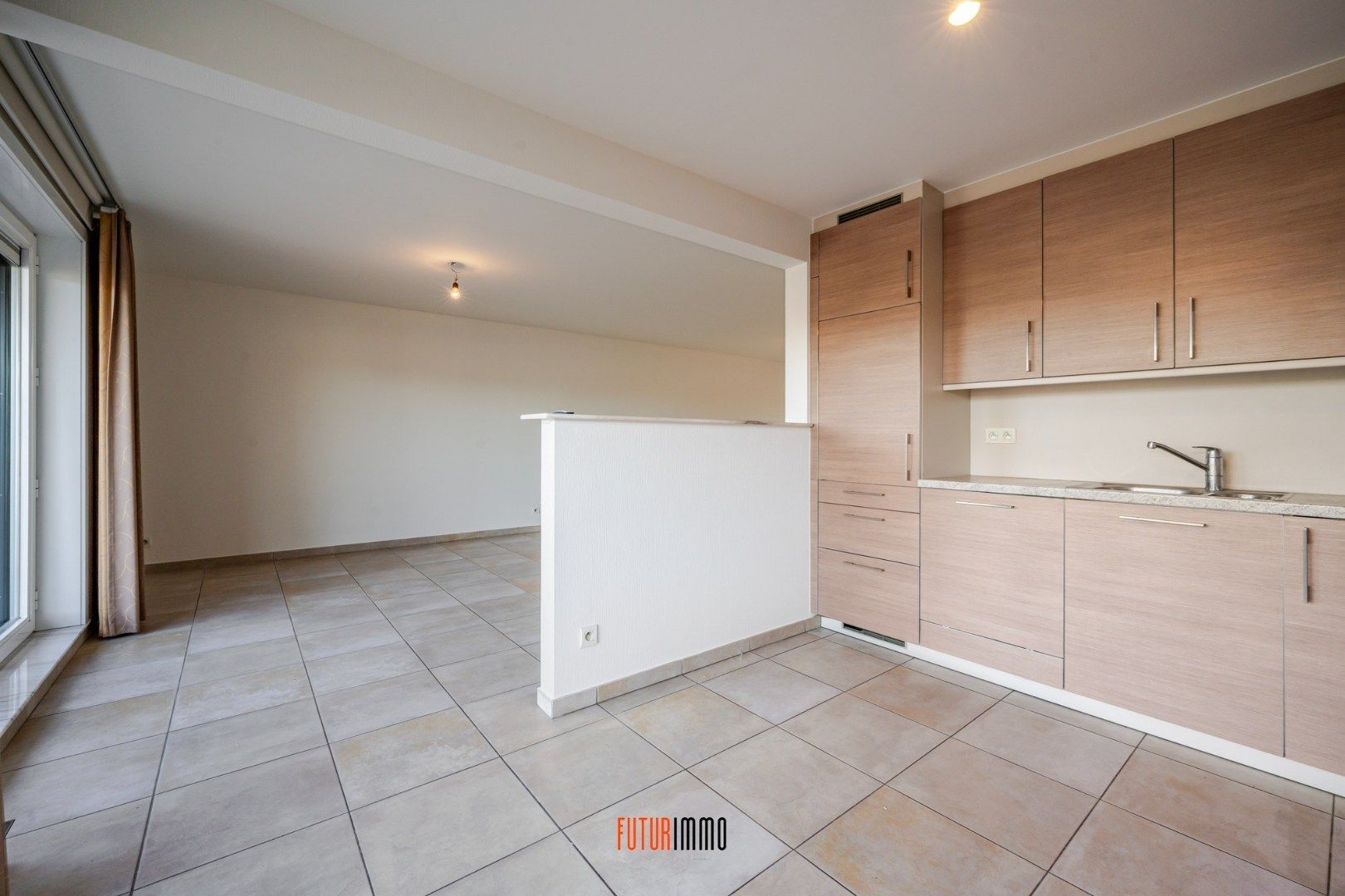 Instapklaar 2-slpk appartement aan station RSL foto 7