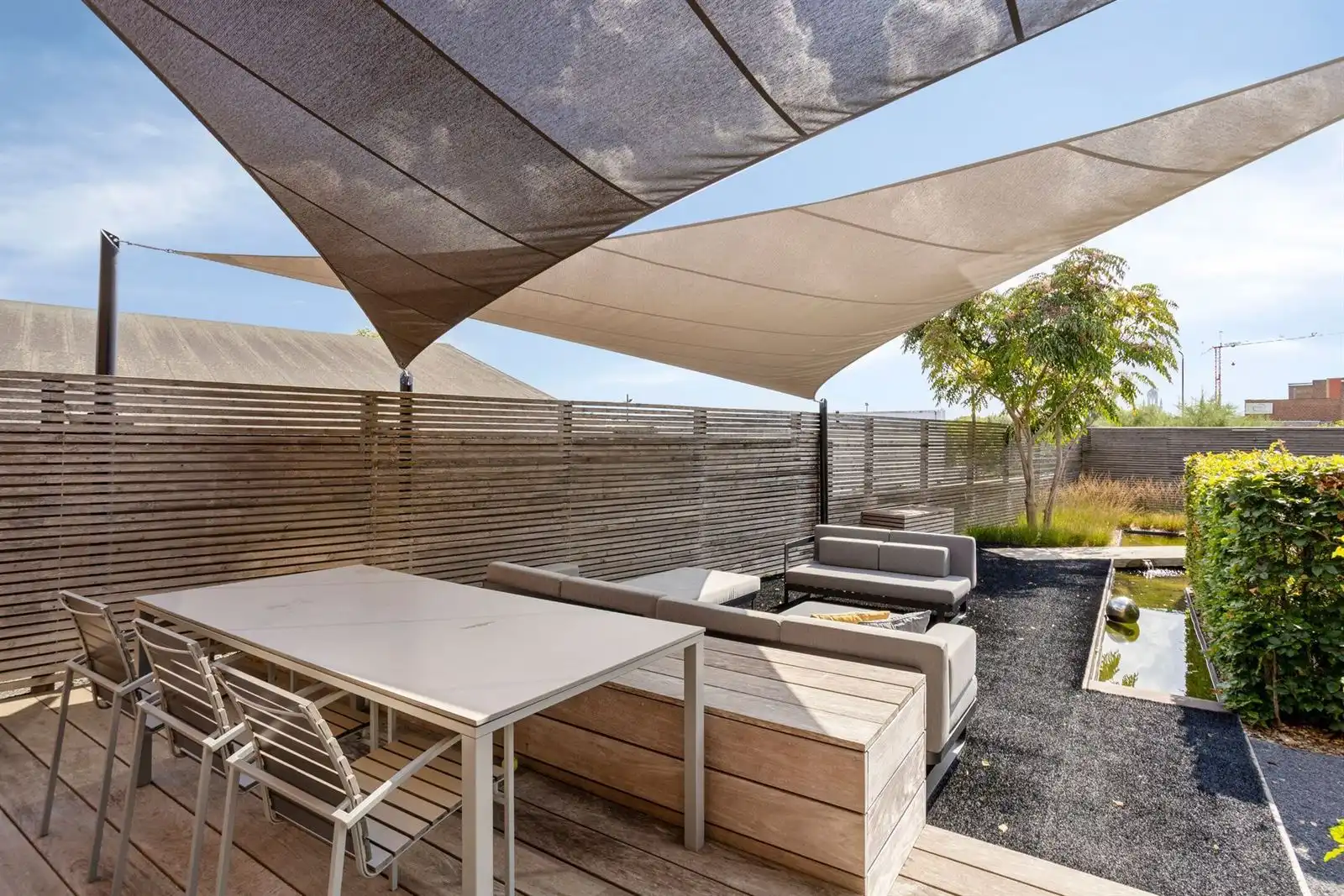 Ruime woning (4slpk) met handelsruimte en magazijn op toplocatie in Halle foto 29