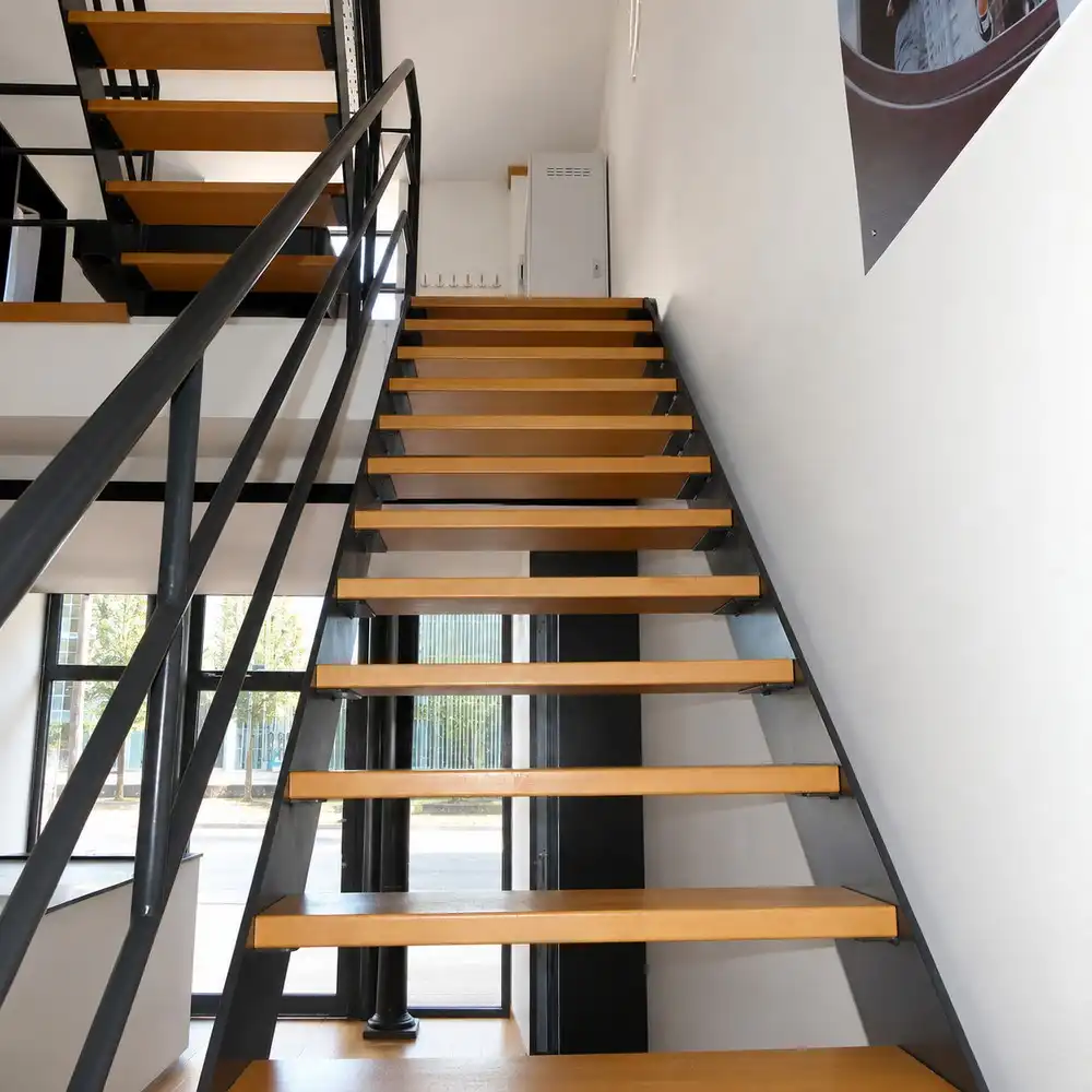 140m² kantoren foto 3