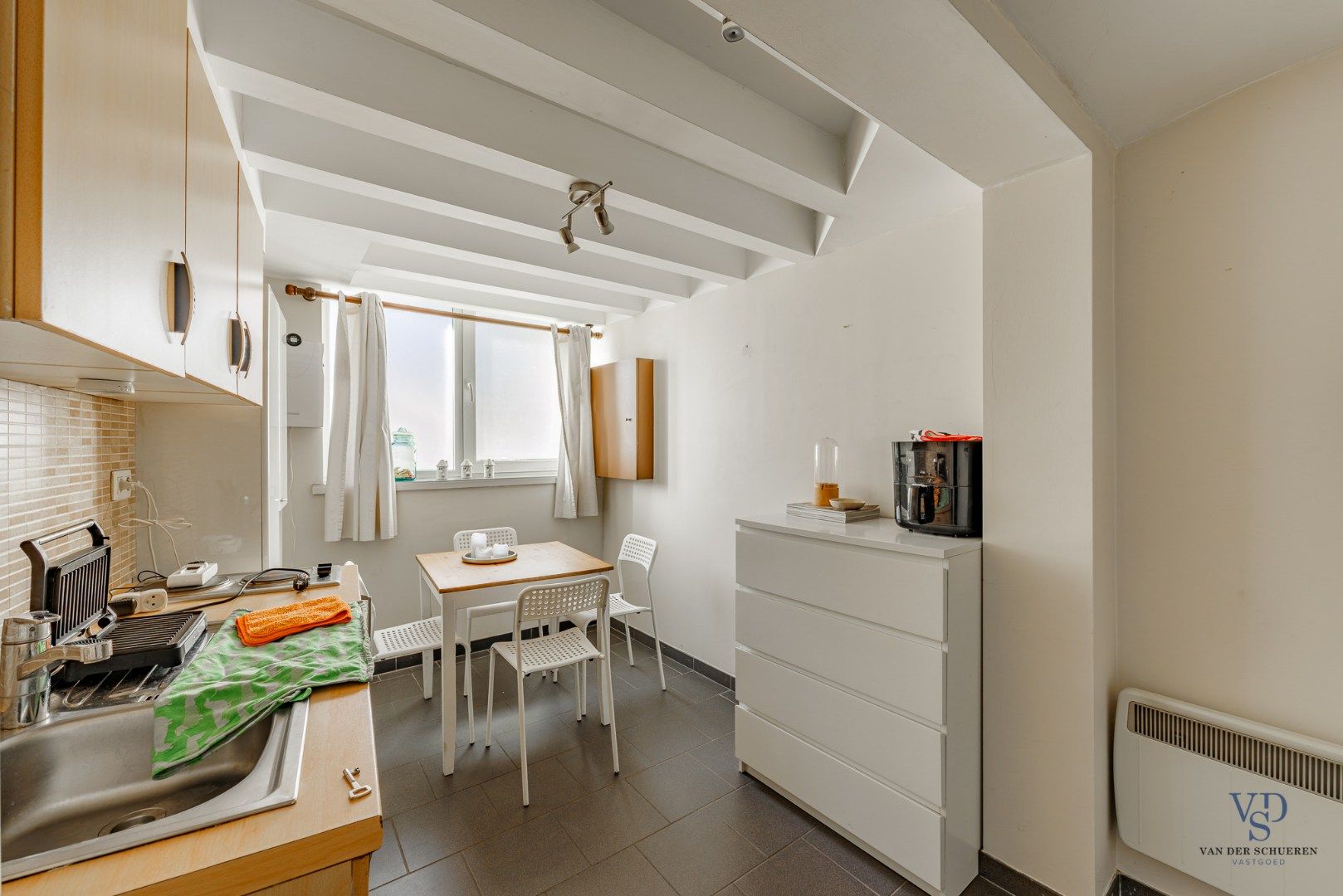 Herenhuis met 7 vergunde studentenkamers. foto 3