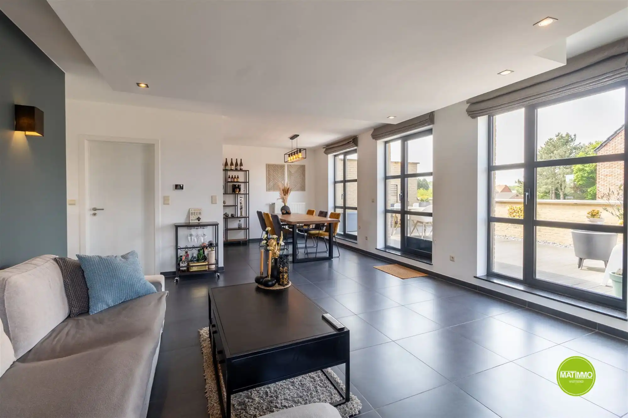 Ruim, energiezuinig duplex appartement in Hechtel-Eksel foto 3
