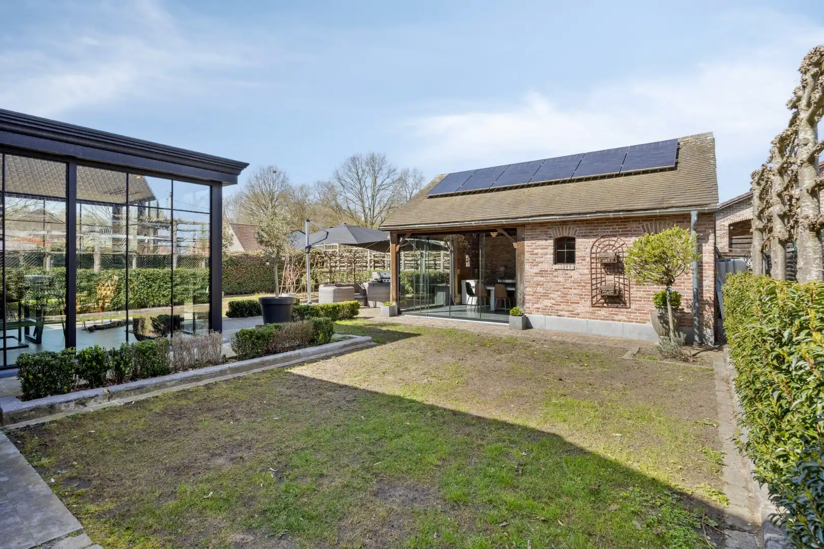 Landelijke woning met 3 slpks en poolhouse, rustig gelegen op 780 m² te Beverlo ! foto 3