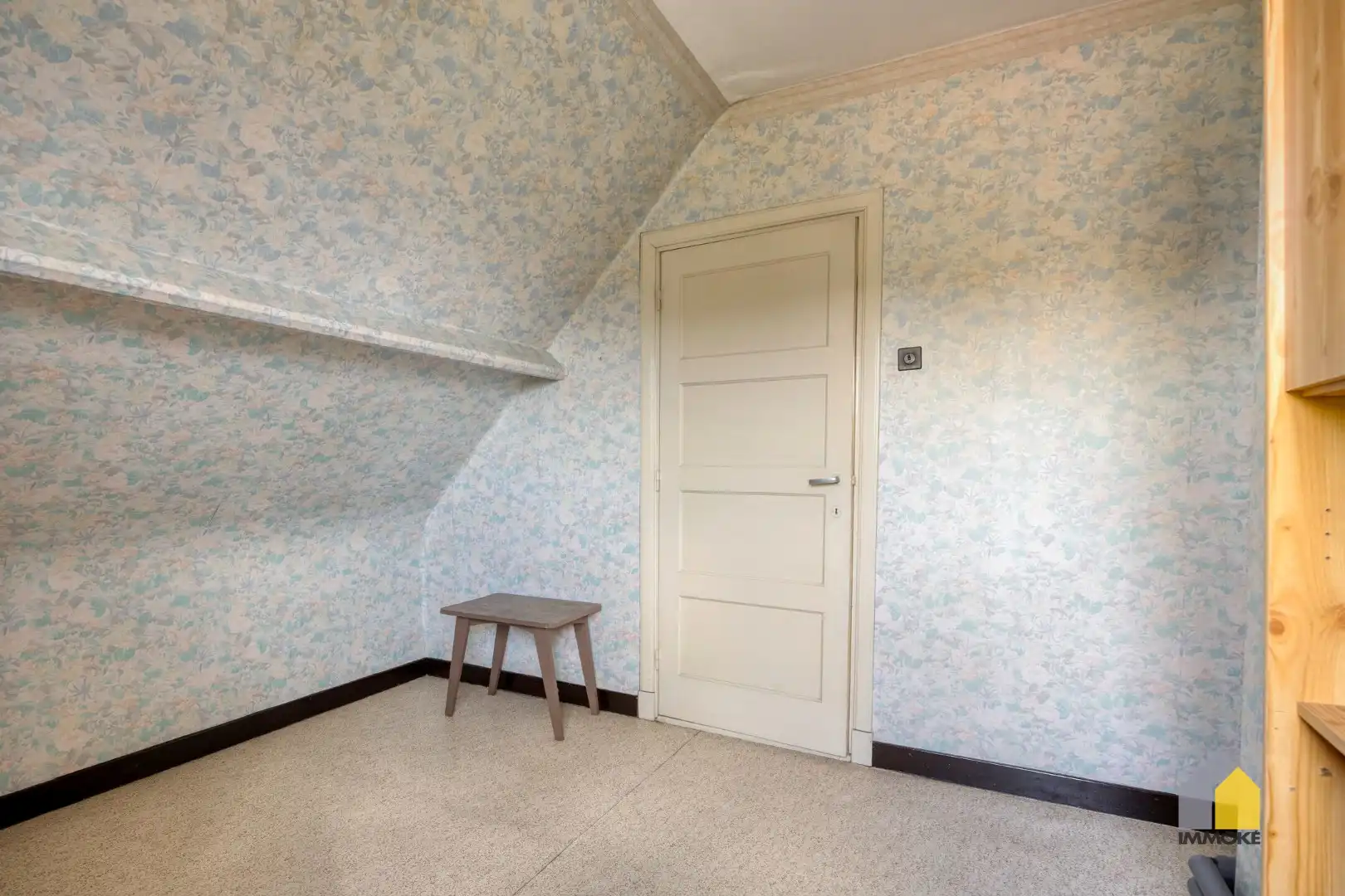 Te renoveren woning met 3 slpks op een perceel van 6 a 44 ca. foto 23