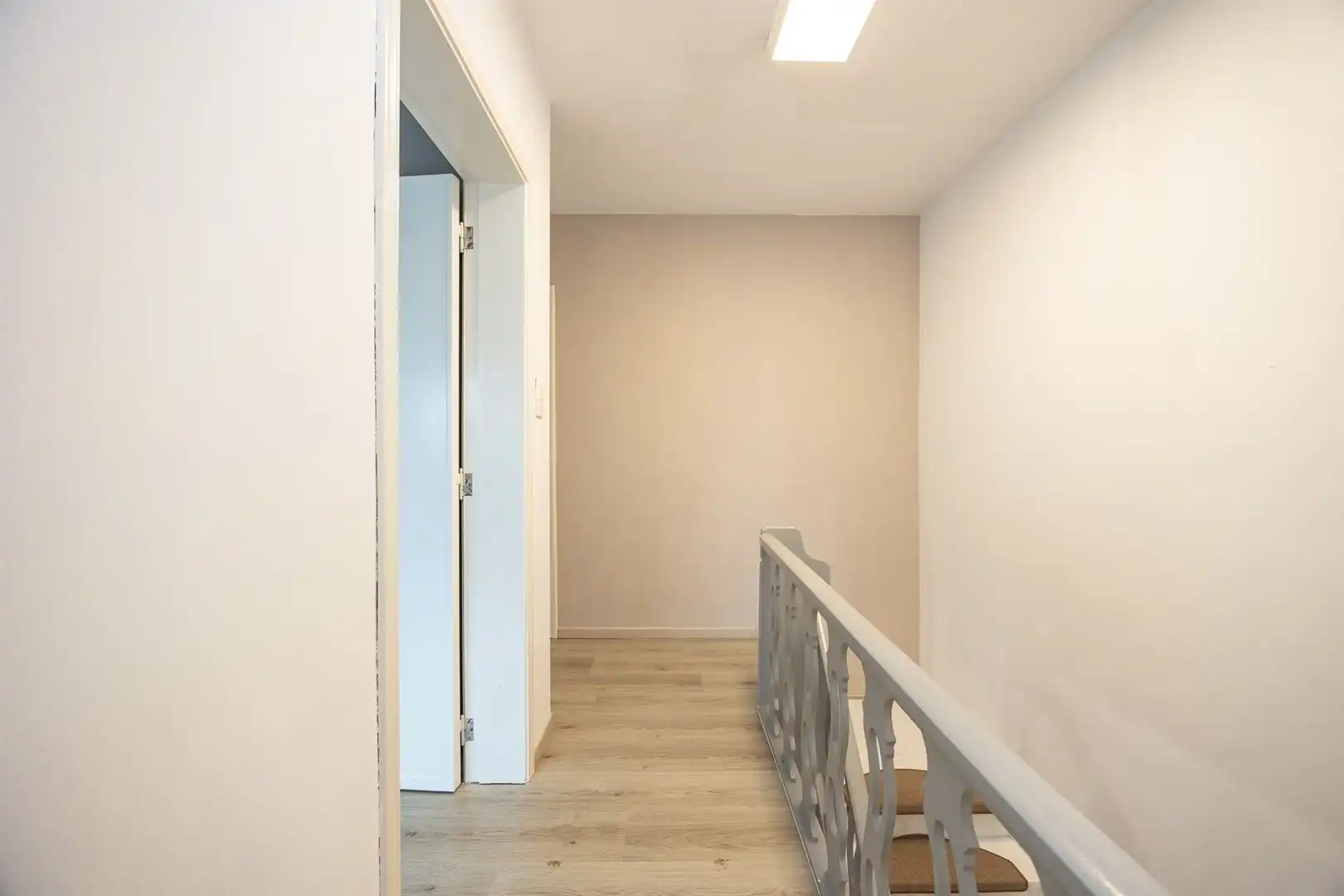 Een ruime halfopenbebouwing op 2000m2 foto 11