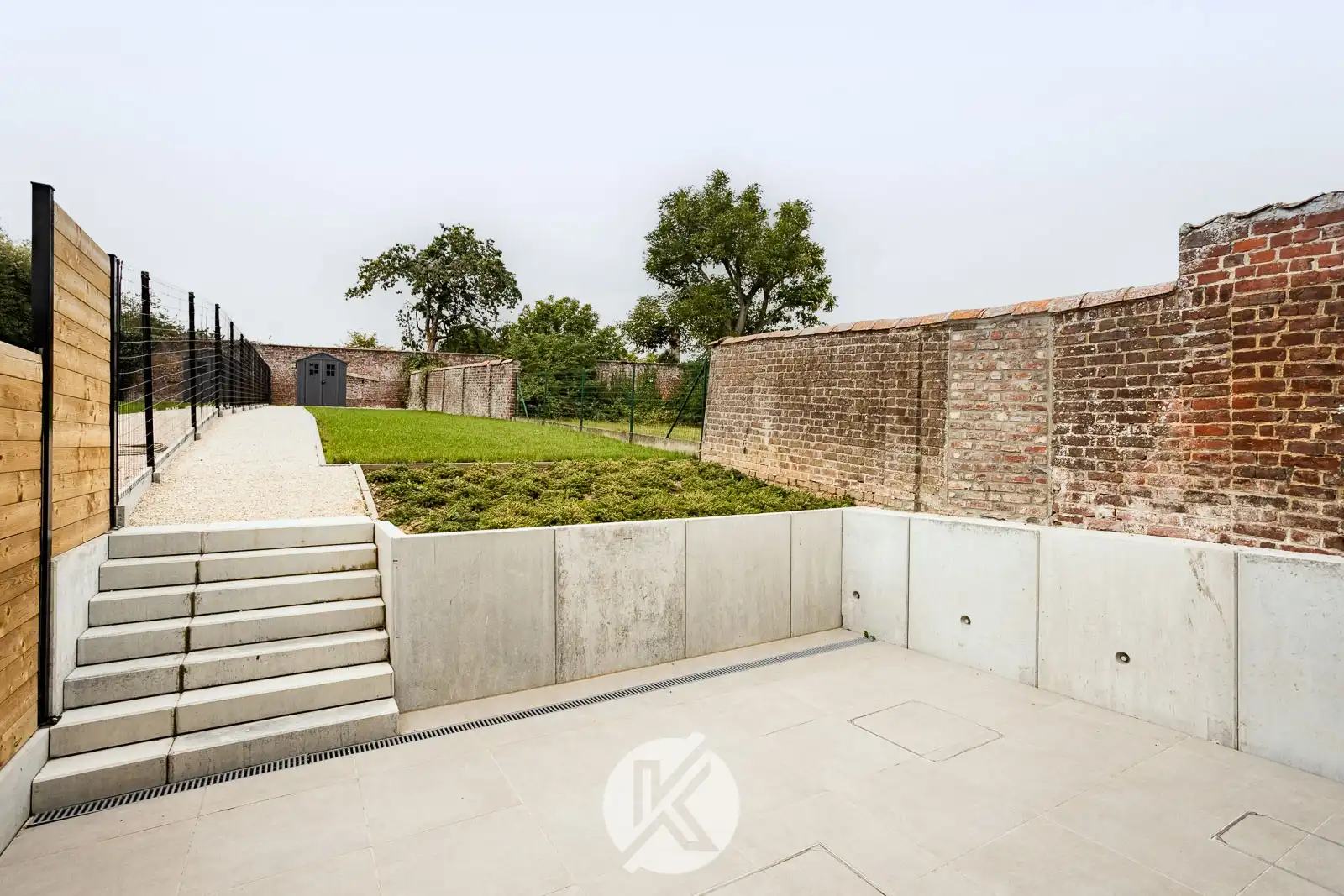 Gerenoveerde woning met moderne afwerking foto 20