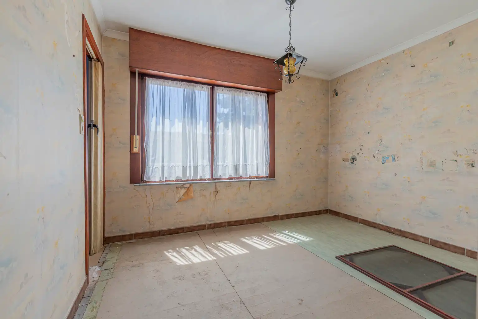 Te renoveren woning in Aalst  foto 13