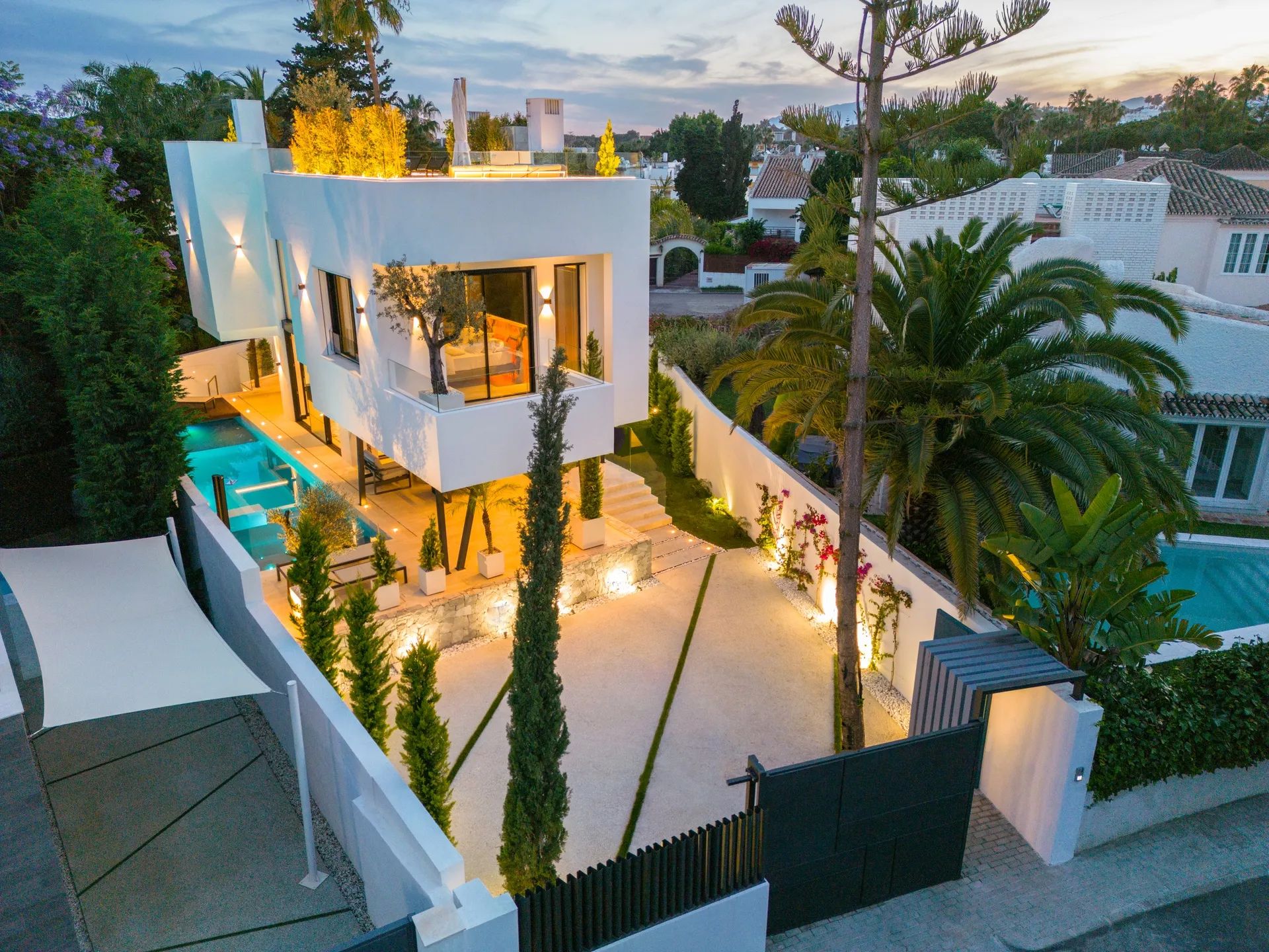 ()=>{if(producerUpdateValueVersion(node),producerAccessed(node),node.value===ERRORED)throw node.error;return node.value} Villa Cypress - 29602 Marbella