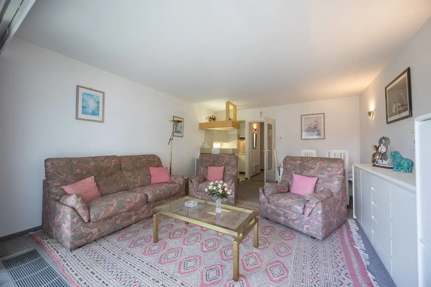Appartement met zijdelings zeezicht te koop in Middelkerke foto 3