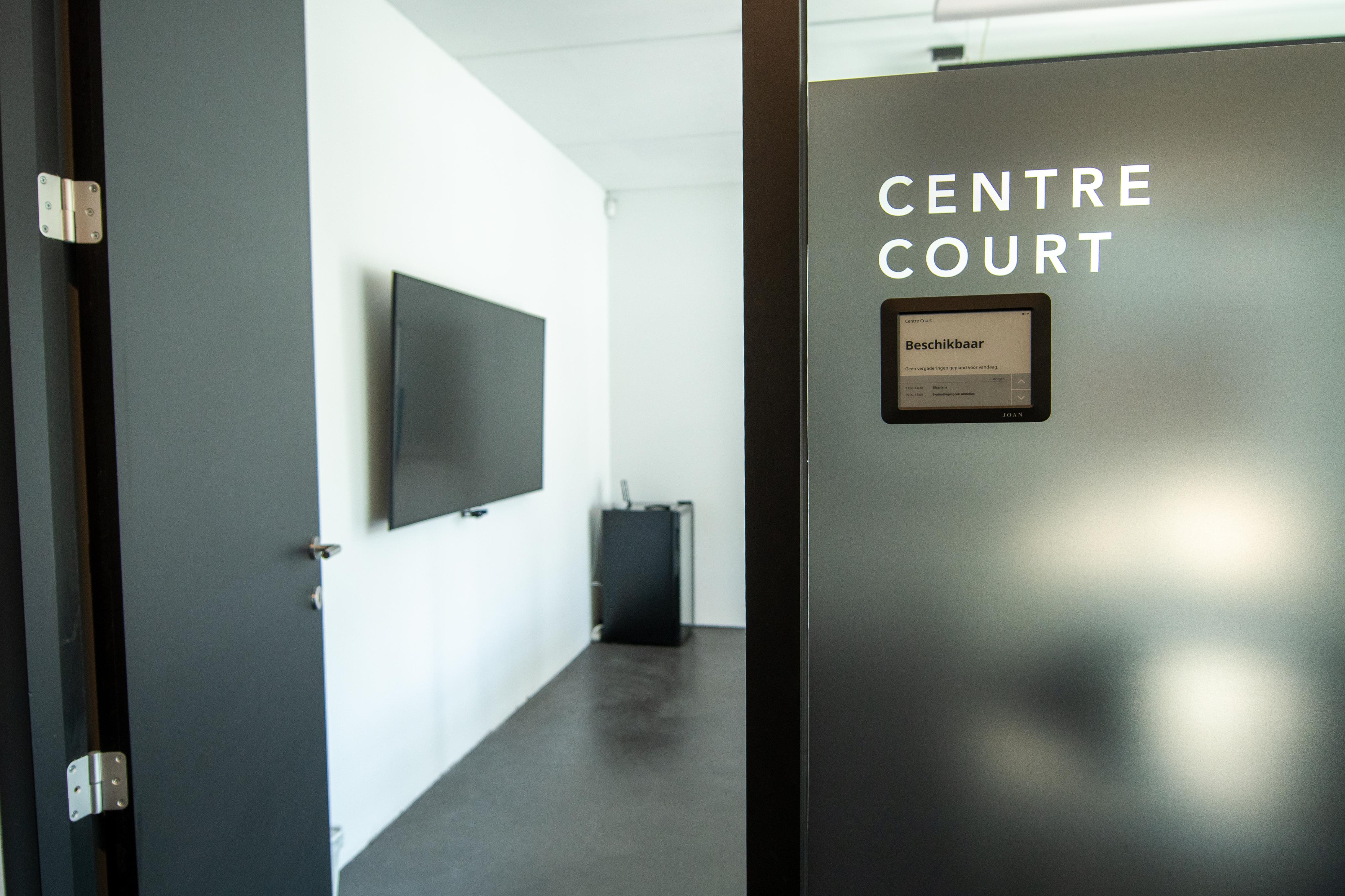 LUXE BEMEUBELDE KANTOREN MET PARKING foto 23