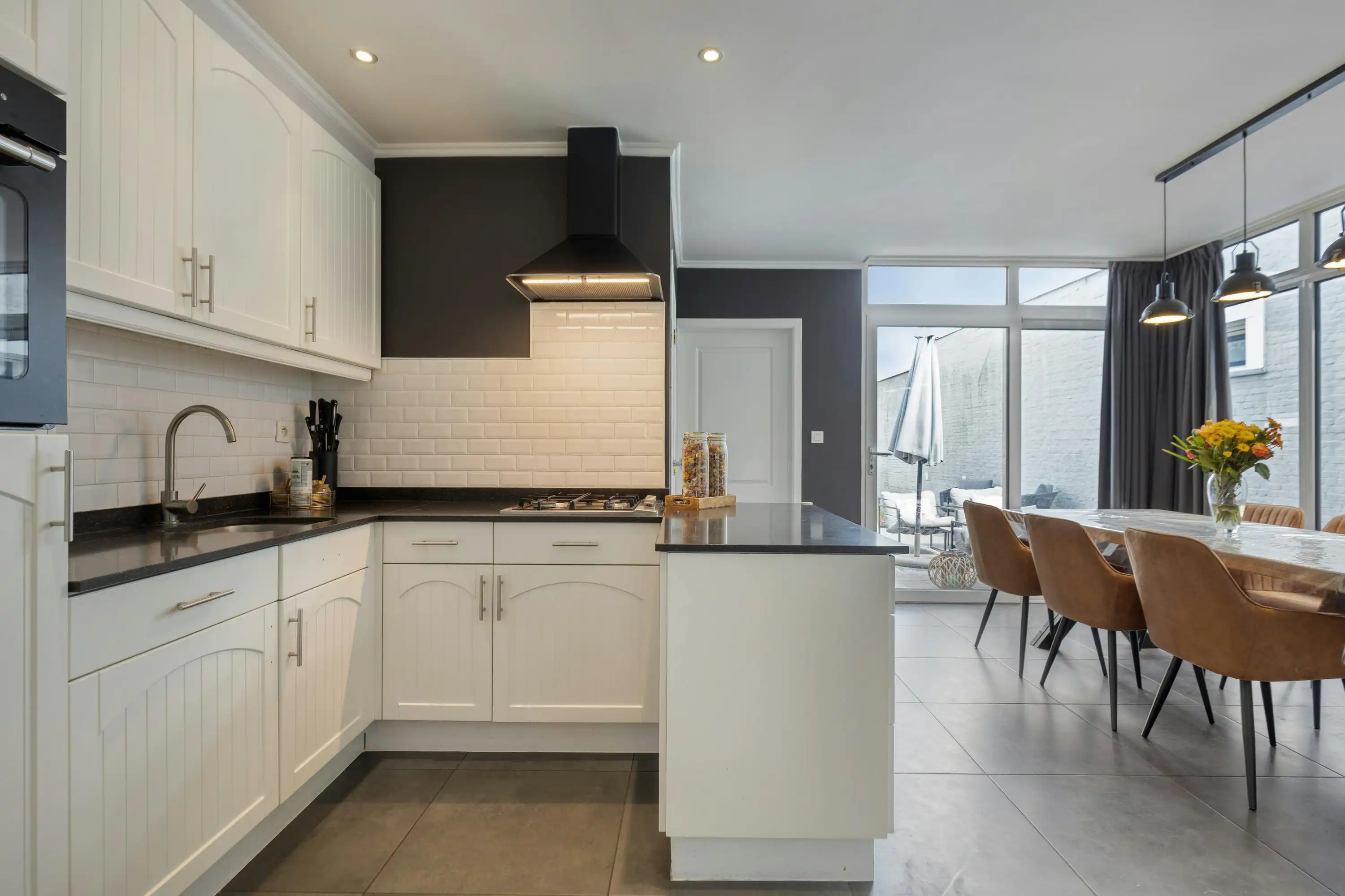 Gerenoveerde woning in centrum Essen te koop foto 10
