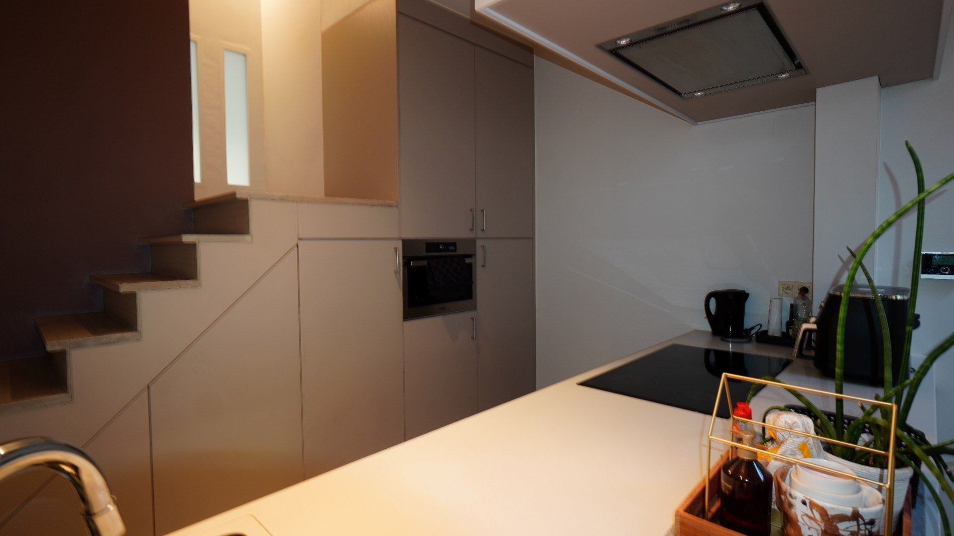 Instapklare woning te huur in het centrum van Lokeren foto 3