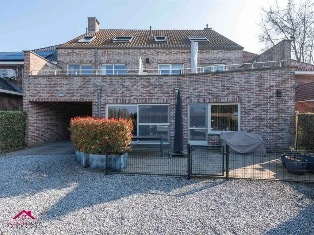 Meergezinswoning in gesloten bebouwing foto 24