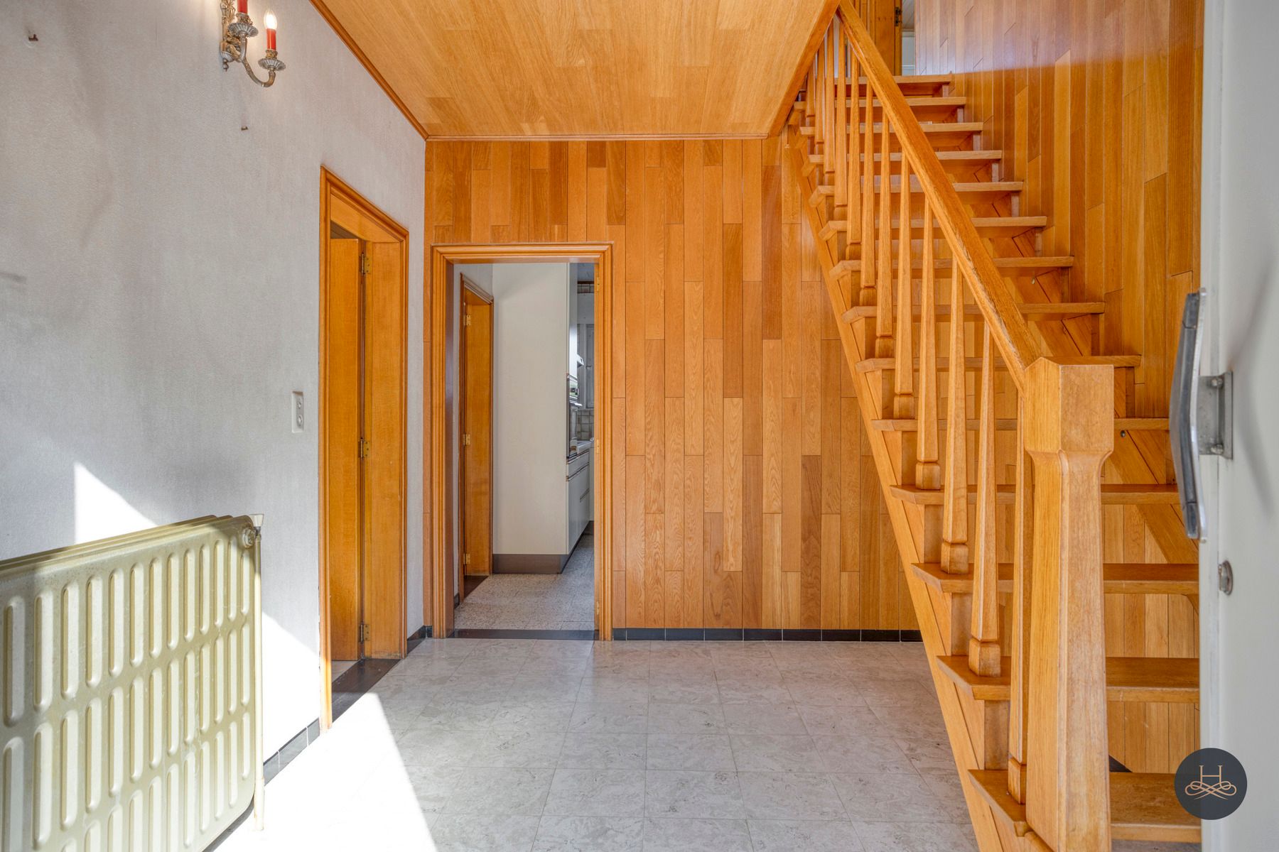 Charmant ruime renovatiewoning gelegen op een enorm perceel foto 6
