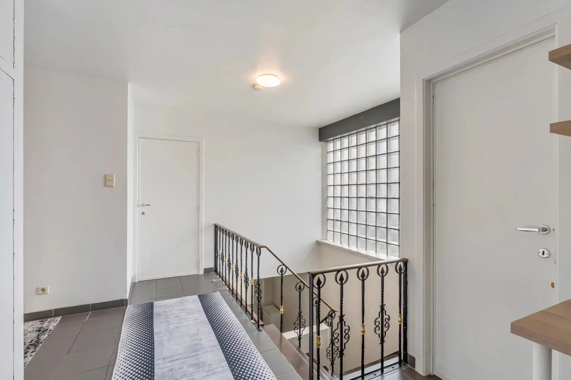 Ruim appartement met 2 slaapkamers in Koersel foto 3