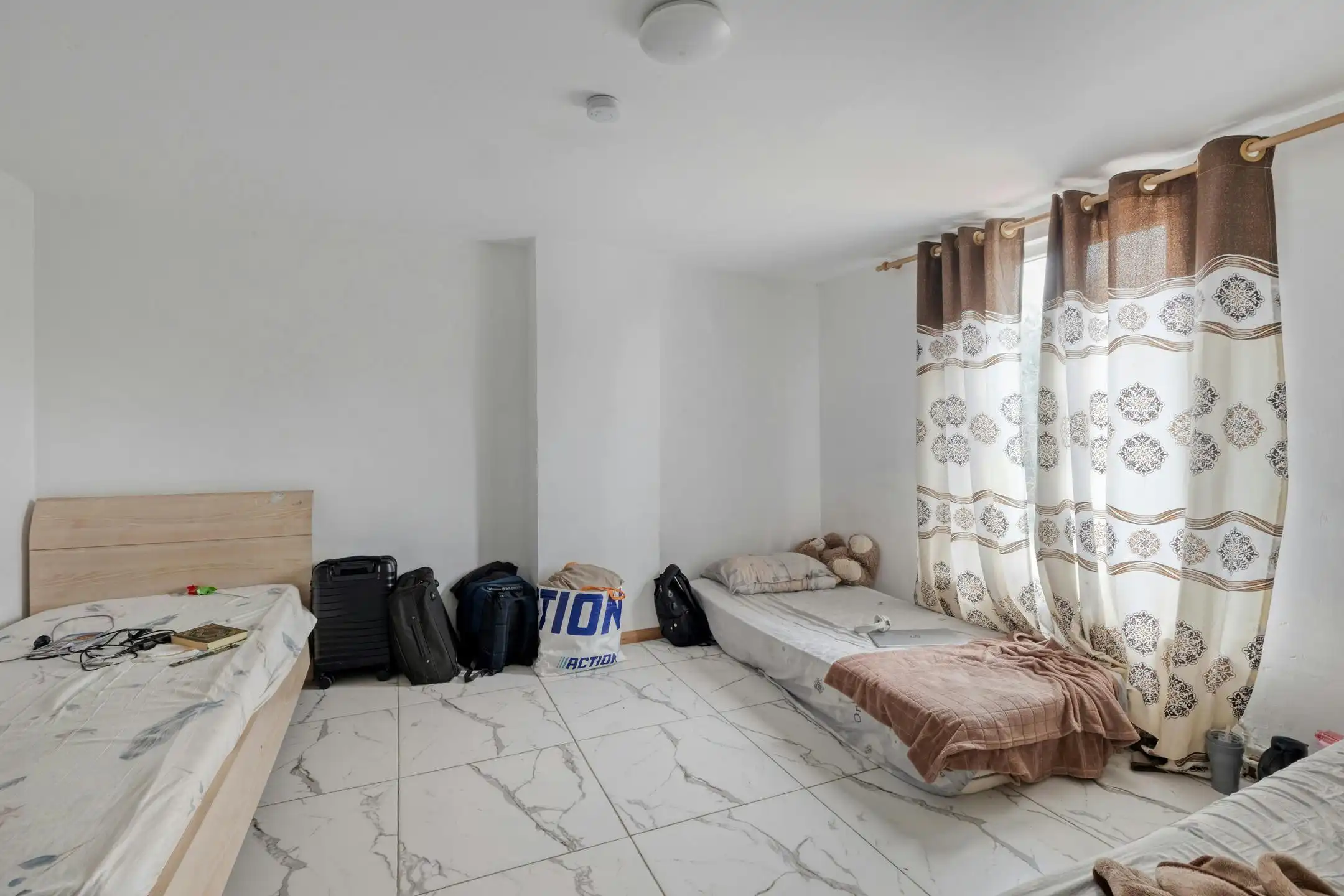 Instapklare woning met 4 slaapkamers te Roeselare foto 11