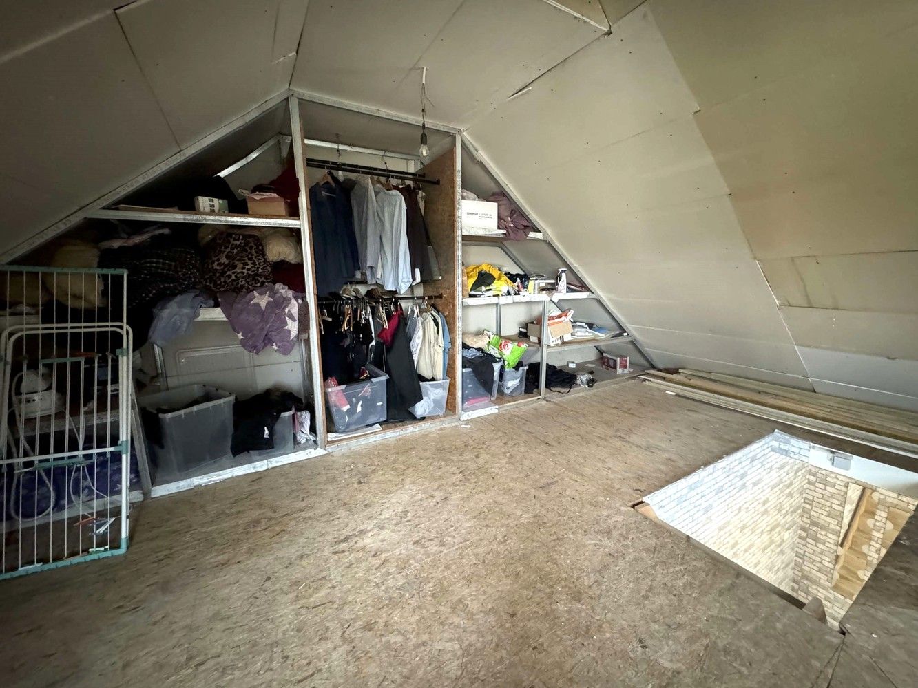 Instapklaar hoekpand met 3 slaapkamers en tuintje in Leuven foto 24