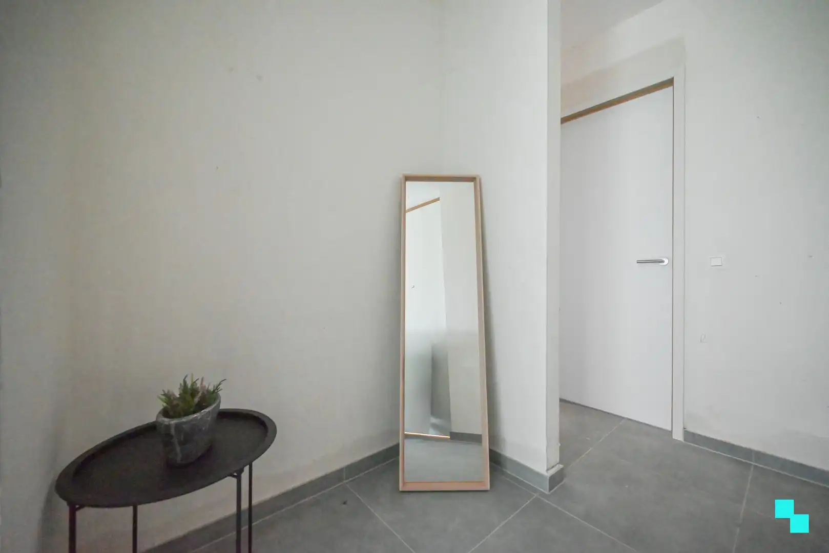 Gelijkvloers hoek appartement met riant terras foto 11