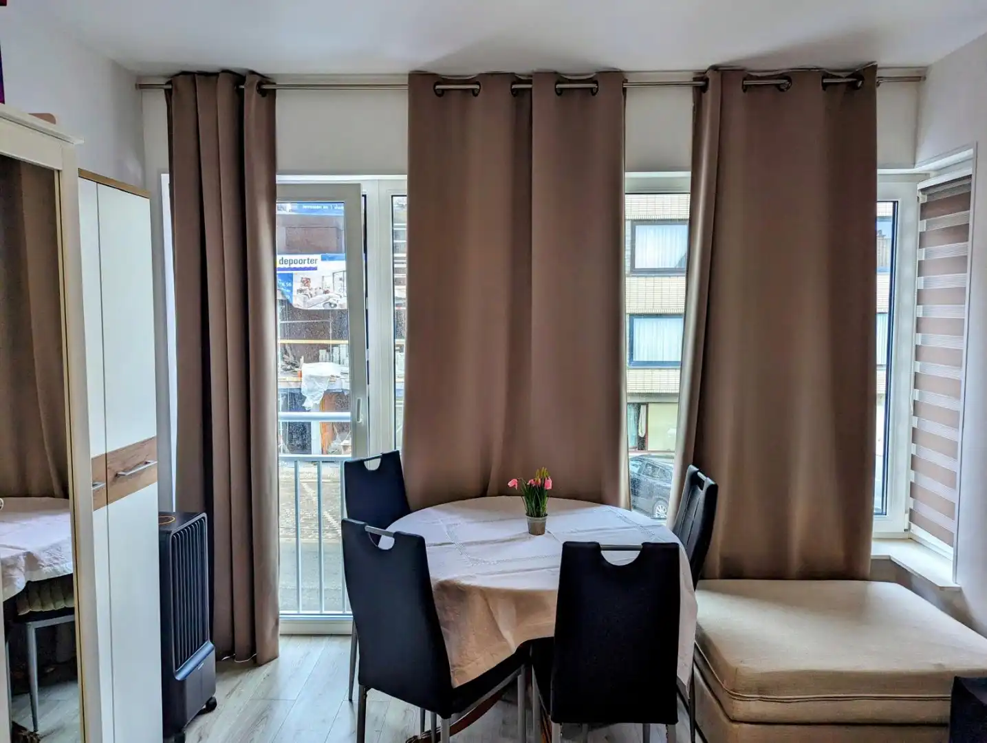 Instapklare, gemeubelde studio op toplocatie vlak bij zee foto 7