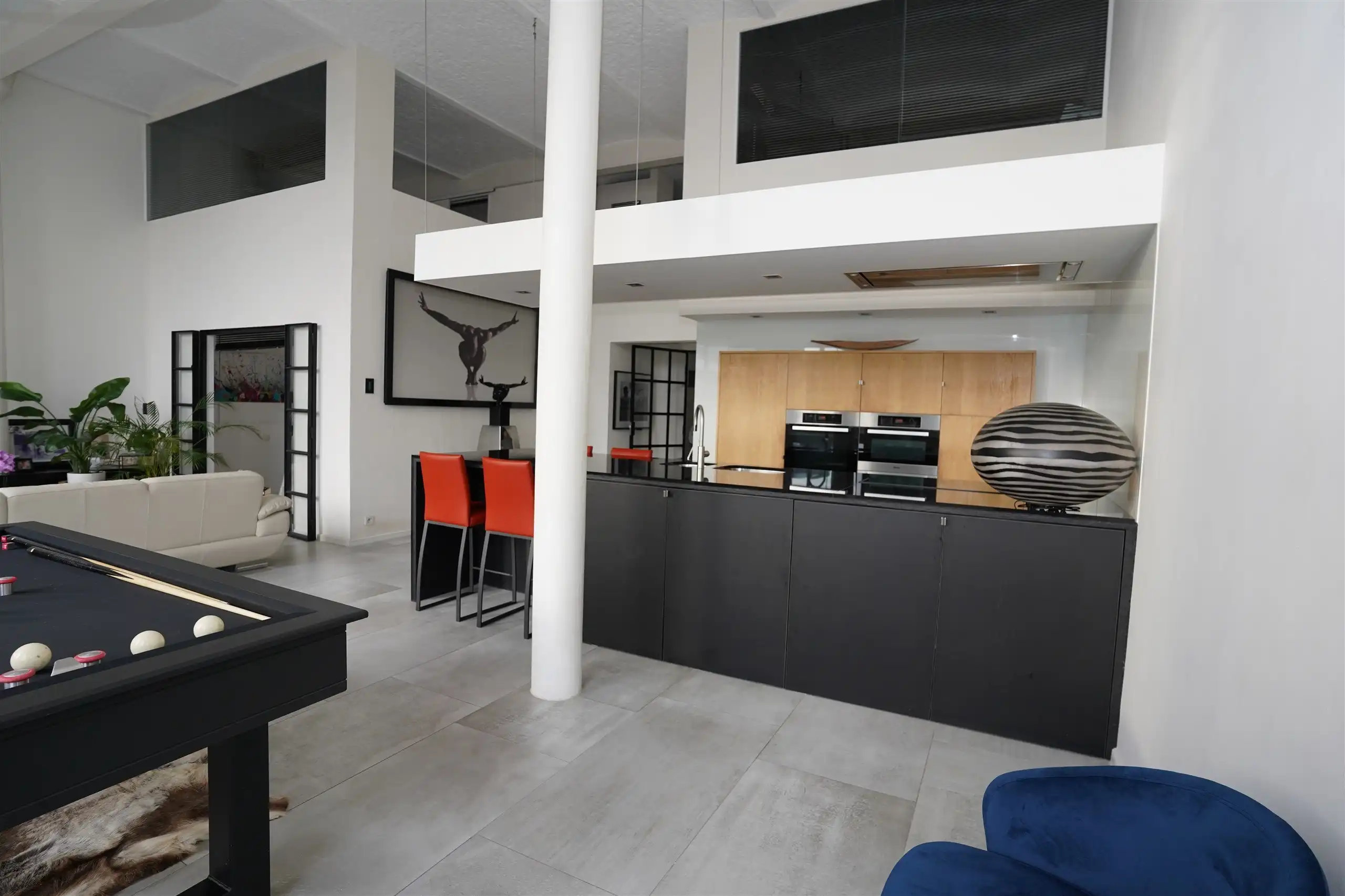 Architecturale luxe loft – zeldzaam, stijlvol & met staanplaats... foto 12