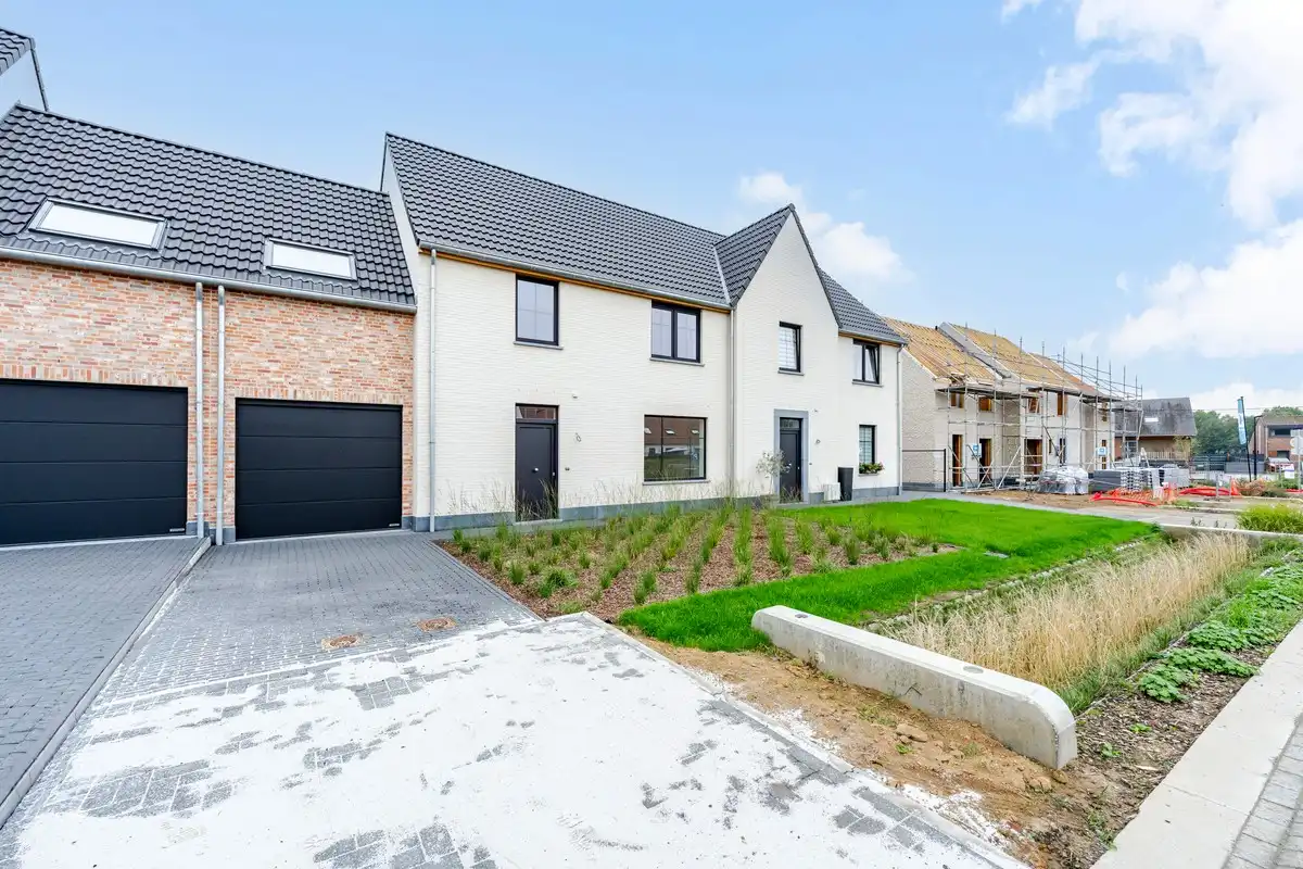 Nouvelles maisons à Estaimbourg sur une location adaptée aux enfants foto 3