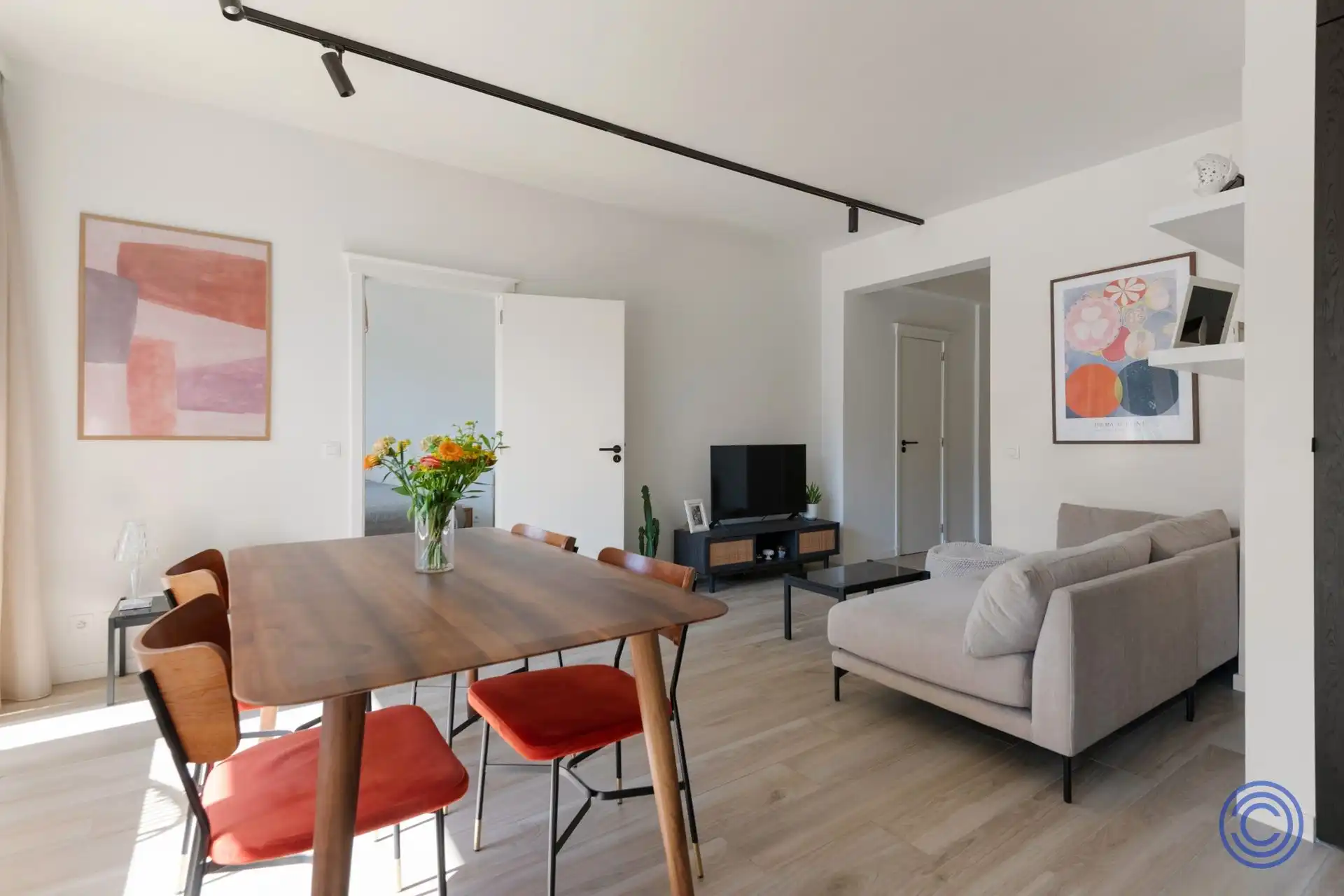 Cosy appartement met groot, zonnig terras middenin de stad! foto 5