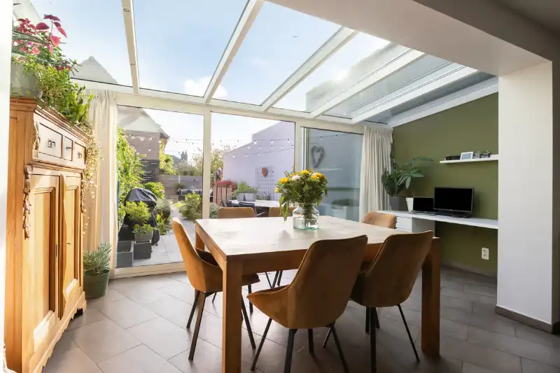 Stijlvolle woning met 4 slaapkamers , tuin, EPC A foto 8