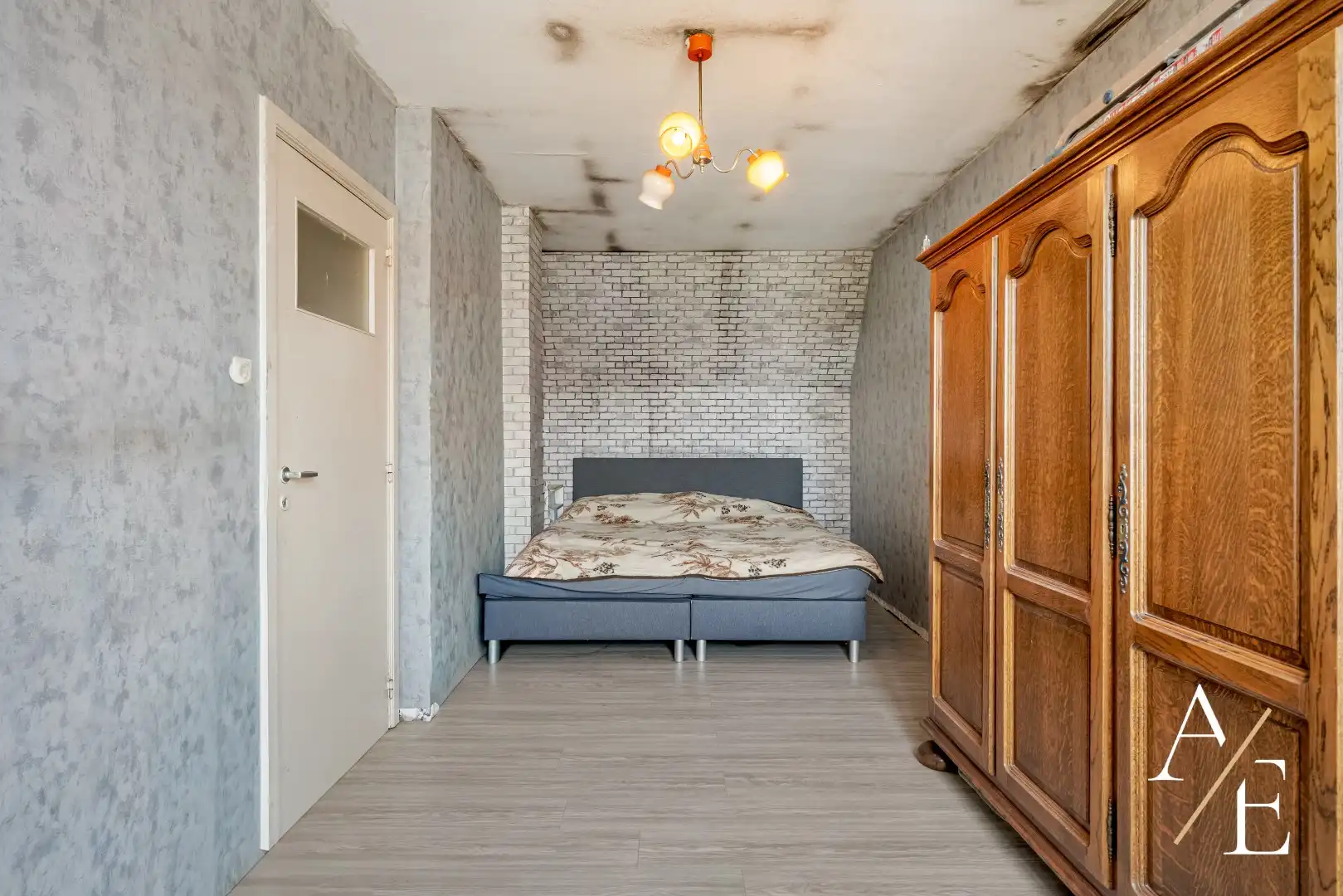 SCHELLEBELLE - Te renoveren halfopen woning met grote tuin! foto 6