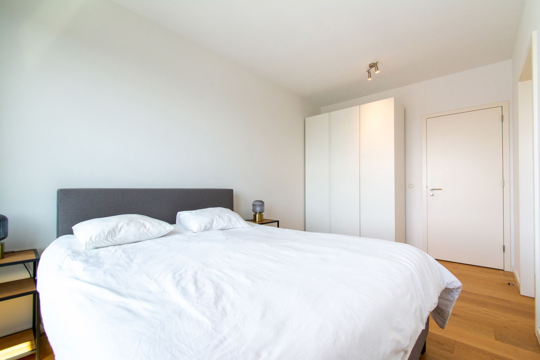 Prachtig 1-kamer appartement met TERRAS foto 11