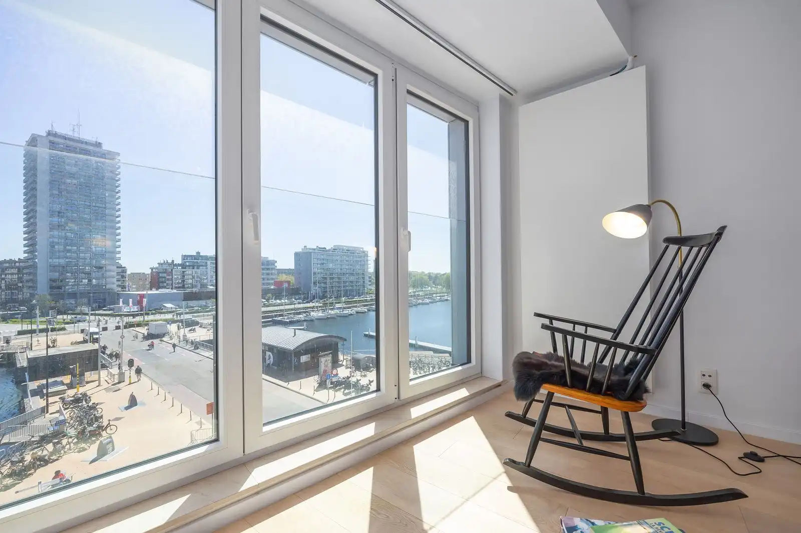 Prachtig appartement met uniek zicht op de jachthaven van Oostende foto 2