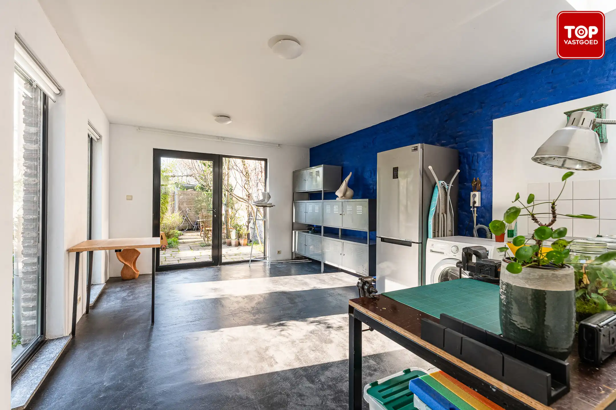 Authentieke en ruime woning met 3 slaapkamers, groot atelier en zonnige tuin foto 25