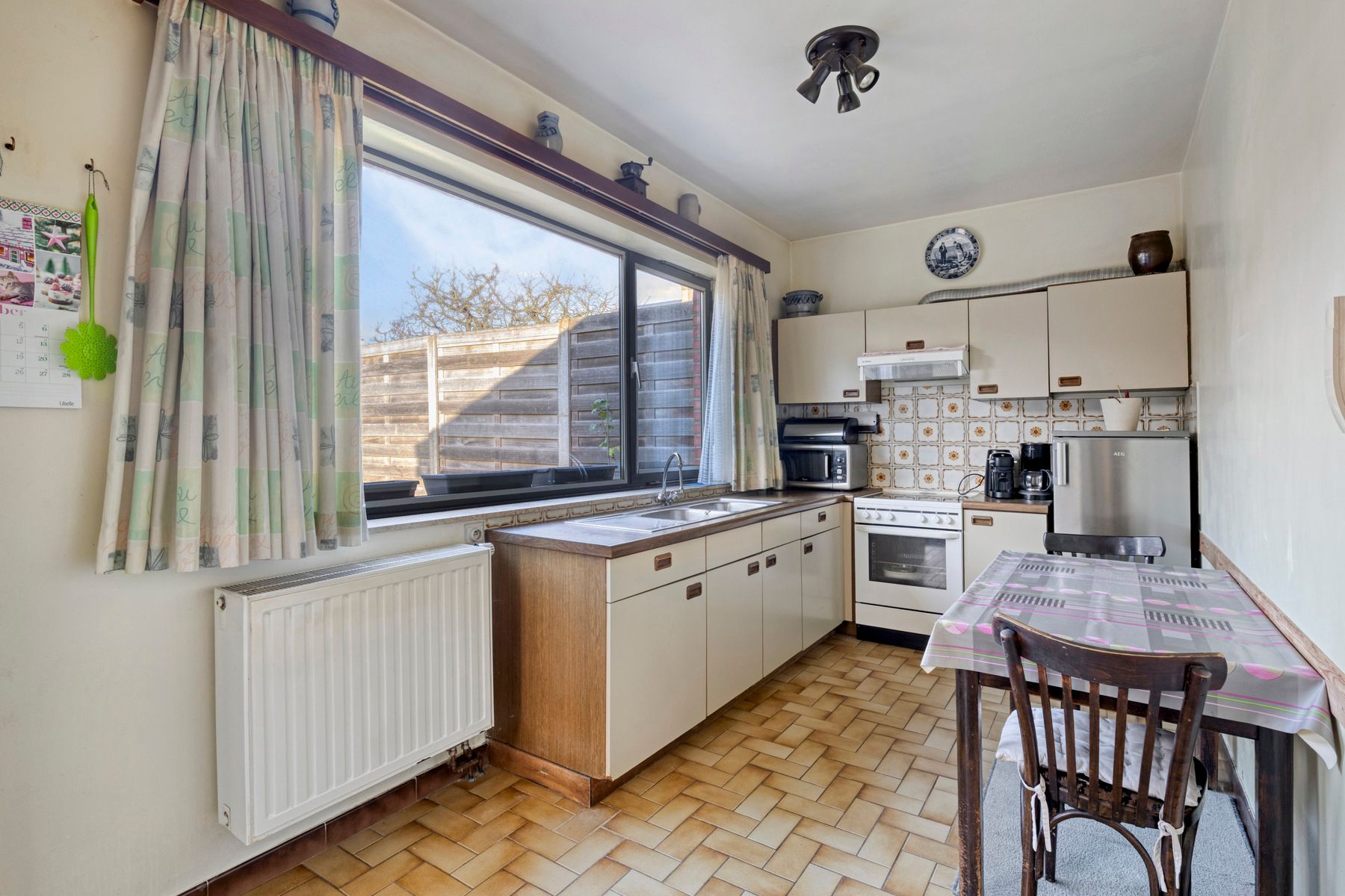 Leemans Immobiliën stelt u  deze centraal, maar toch bijzonder rustig gelegen woning in Dilbeek voor! foto 7