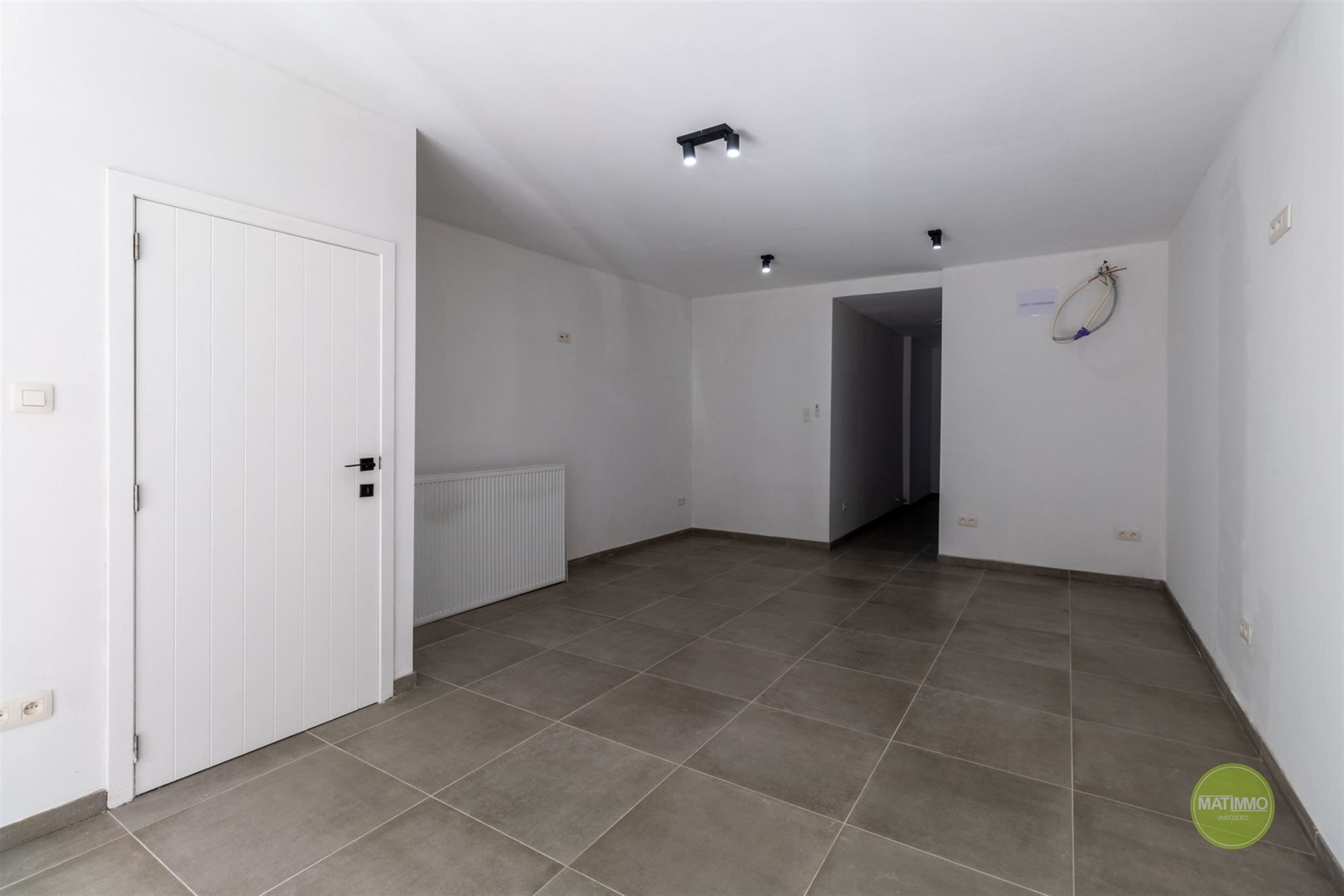 Modern gerenoveerd duplex appartement met terras in Meerhout foto 16