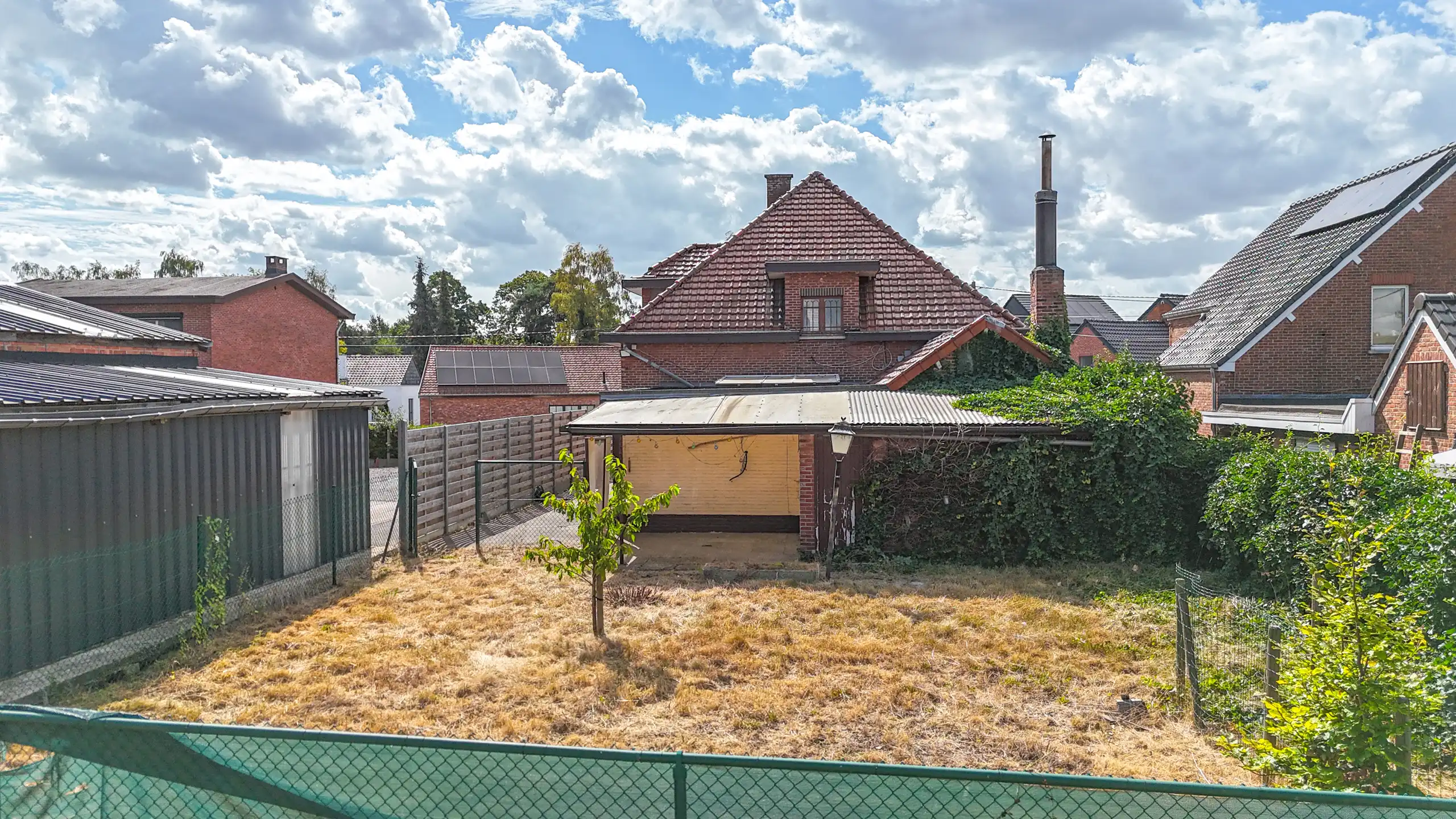 Open bebouwing met 4 slaapkamers op toplocatie! foto 39