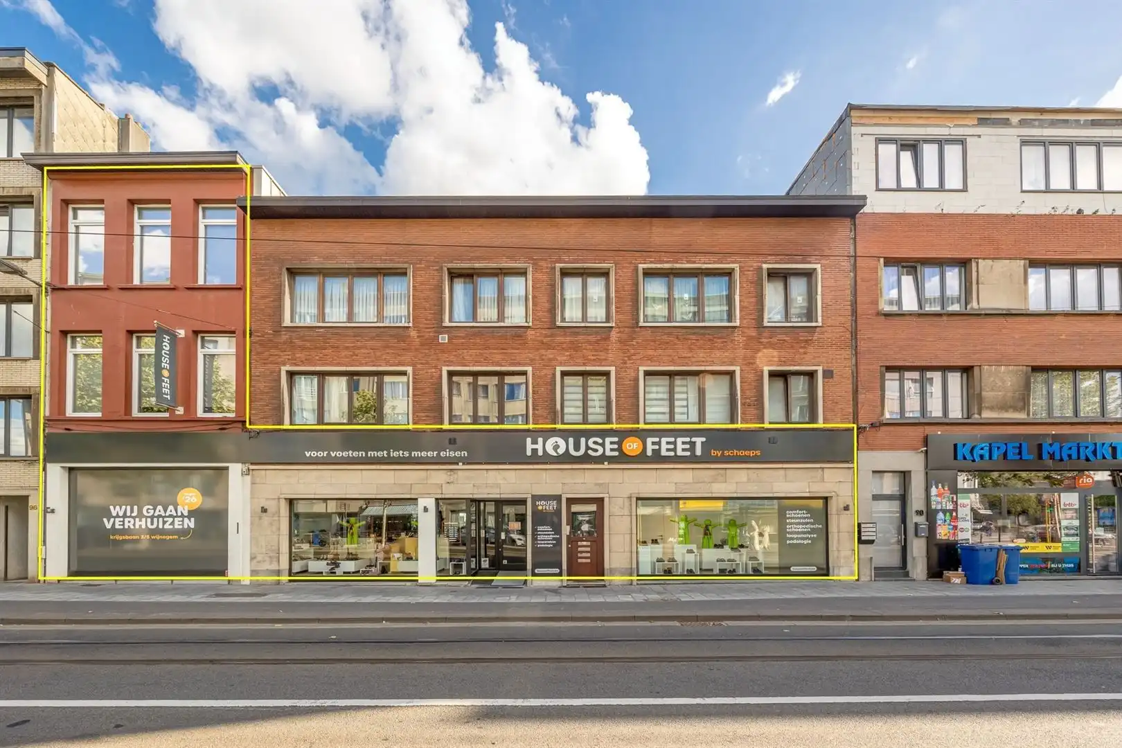 Uitstekend gelegen winkelpand met twee toegangen foto 24