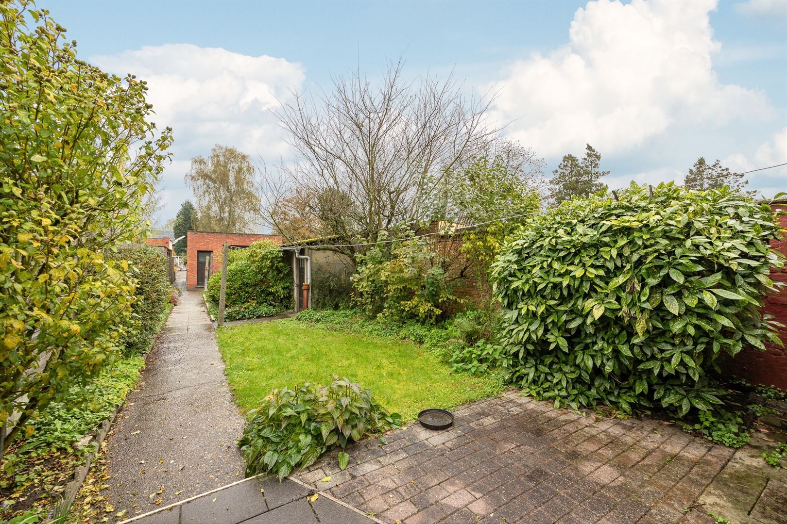 Woning met MAGAZIJN/bijhuis en achteruitgang foto 6