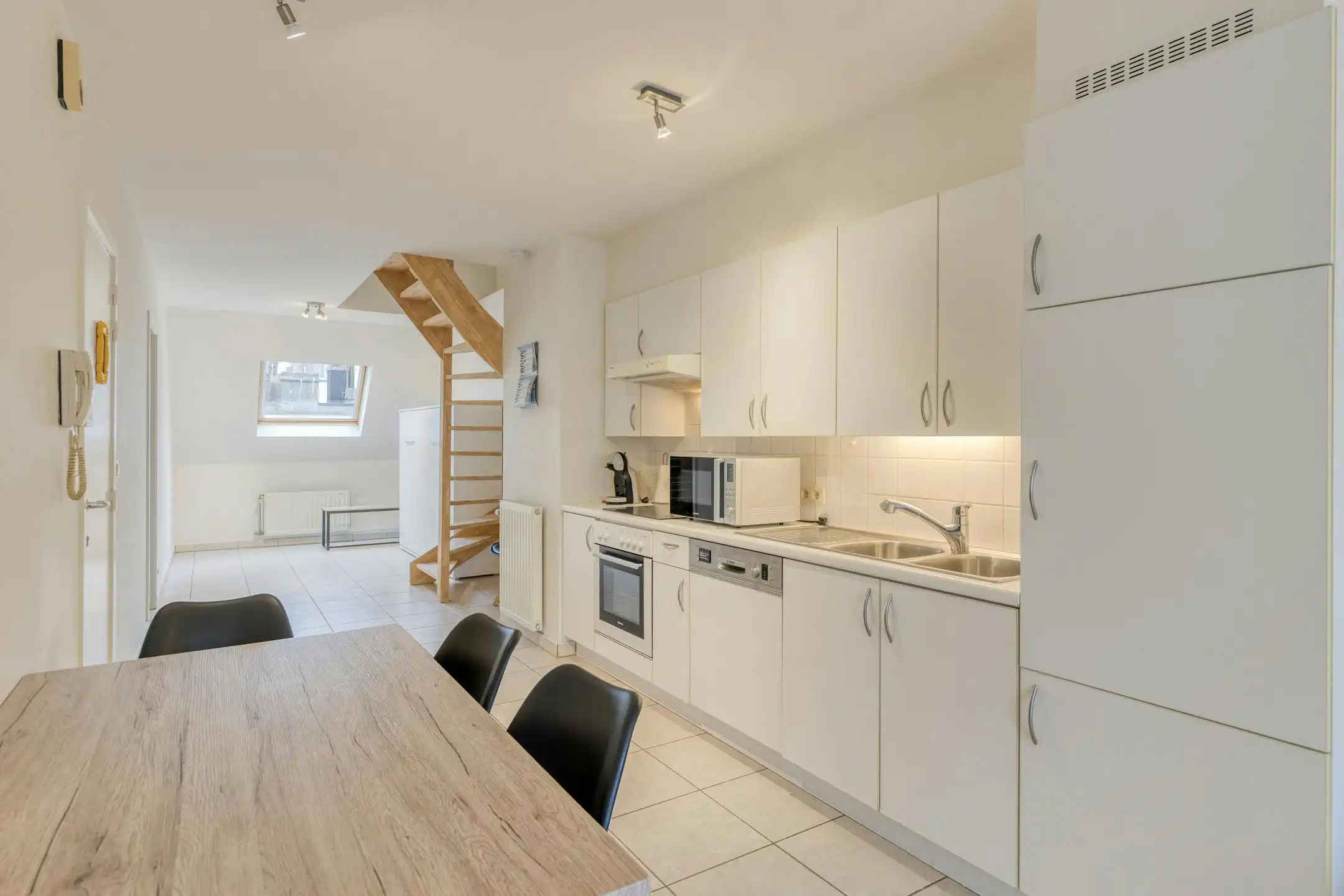 Lichtrijk duplex appartement te koop in centrum blankenberge foto 4