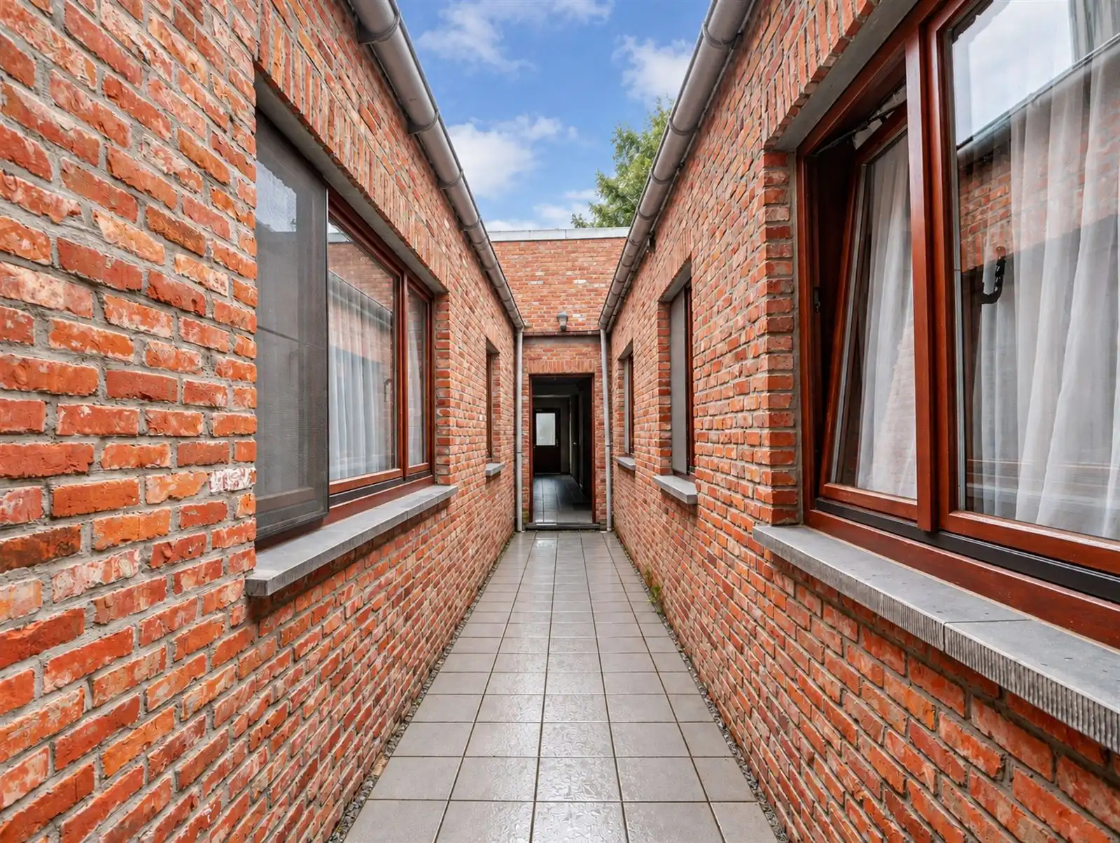 Appartementsgebouw foto 3