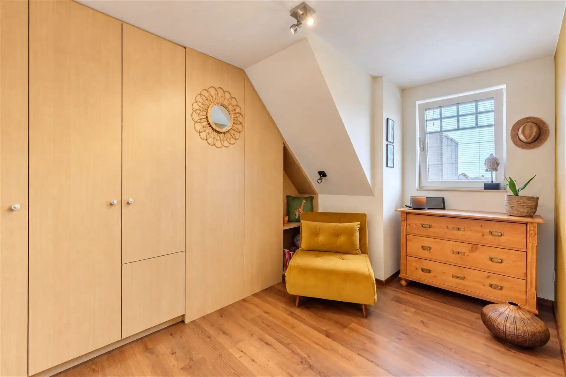 Ruim dakappartement met 50 m² zuidgericht terras + zolder foto 16