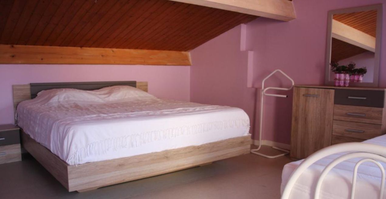 Vakantiewoning met panoramisch uitzicht in Saint Martin de l’Arçon, Frankrijk foto 10