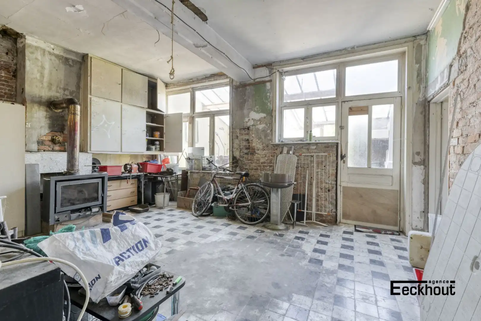 Voormalige pastoriewoning met grote, zonnige tuin op charmante ligging! foto 16