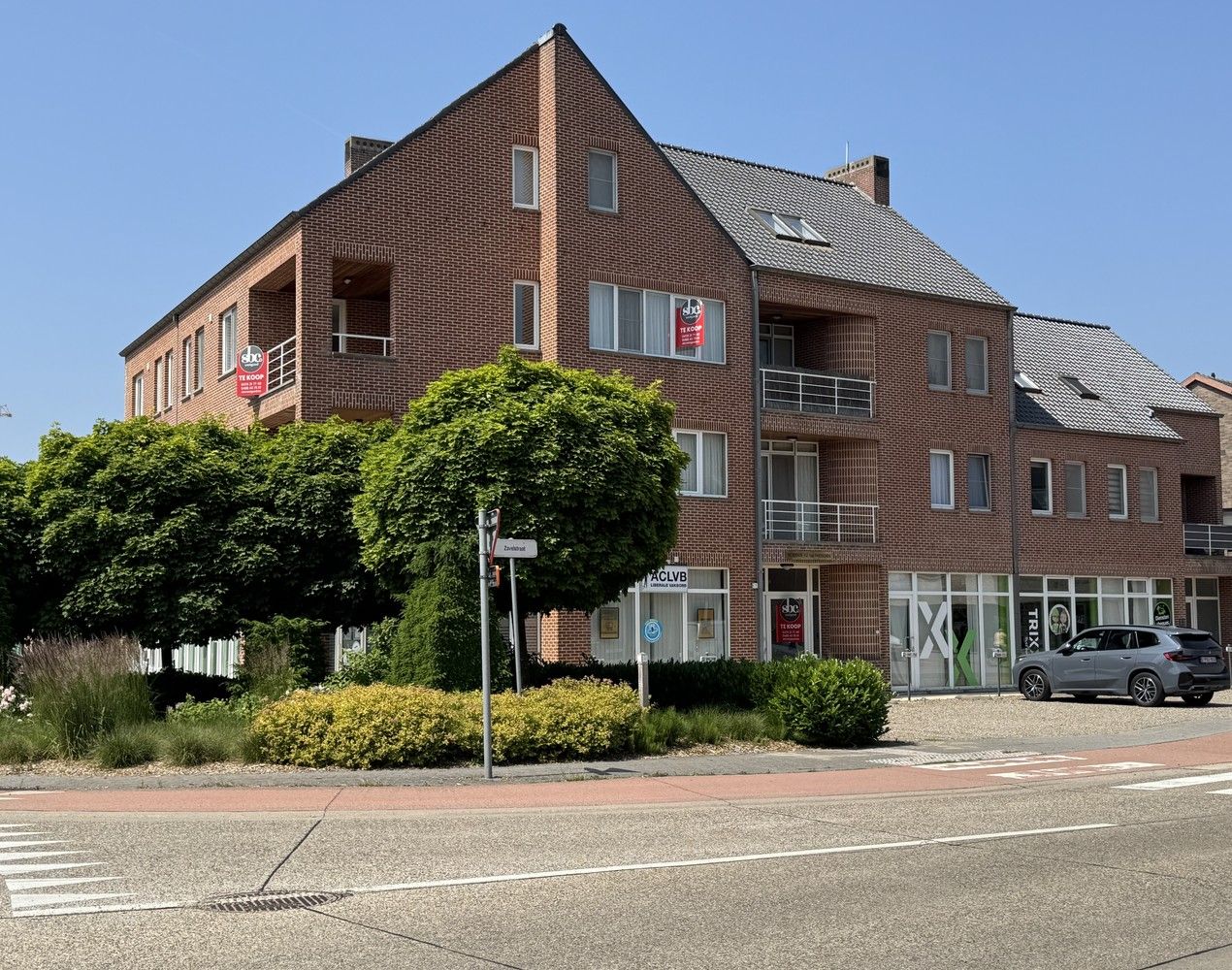 ()=>{if(producerUpdateValueVersion(node),producerAccessed(node),node.value===ERRORED)throw node.error;return node.value} Zavelstraat 1 - 3520 Zonhoven