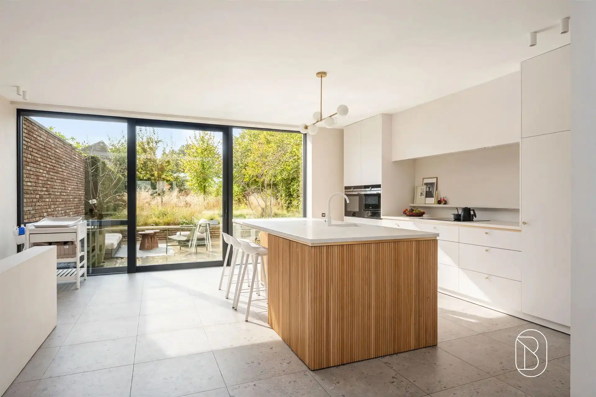 Gerenoveerde art-decowoning met 4 slpk,garage & ruime tuin  foto 16
