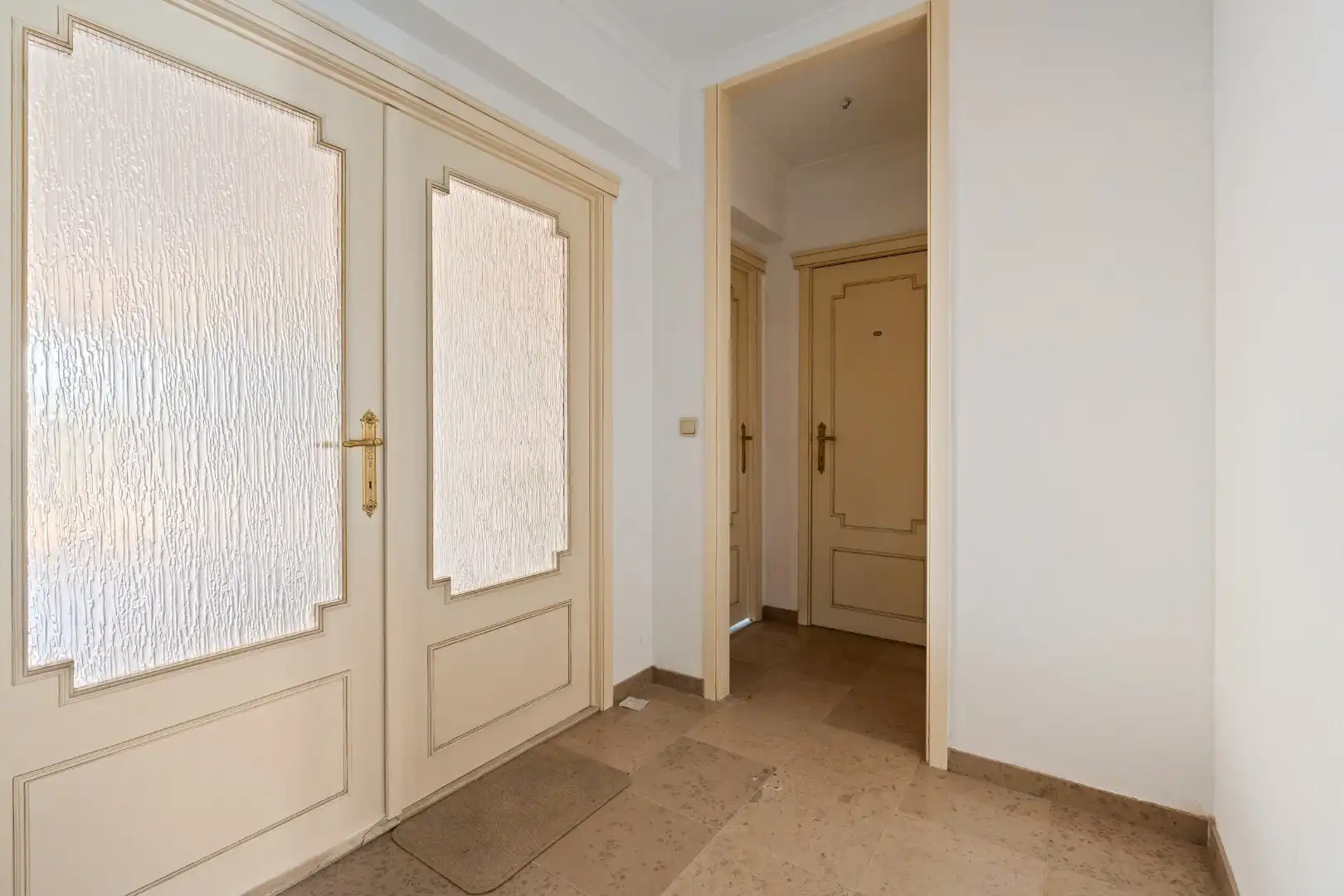 Ruim appartement te huur in Oostende (105 m²) met prachtig groenzicht – topligging in Serruyslaan foto 9